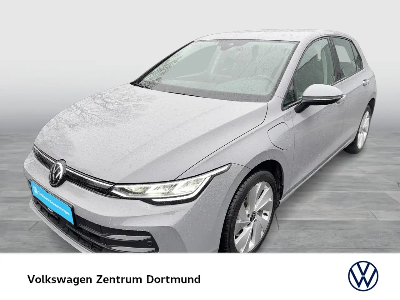 Volkswagen Golf VIII 1.5 HYBRID LIFE FACELIFT ACC CARPLAY 2