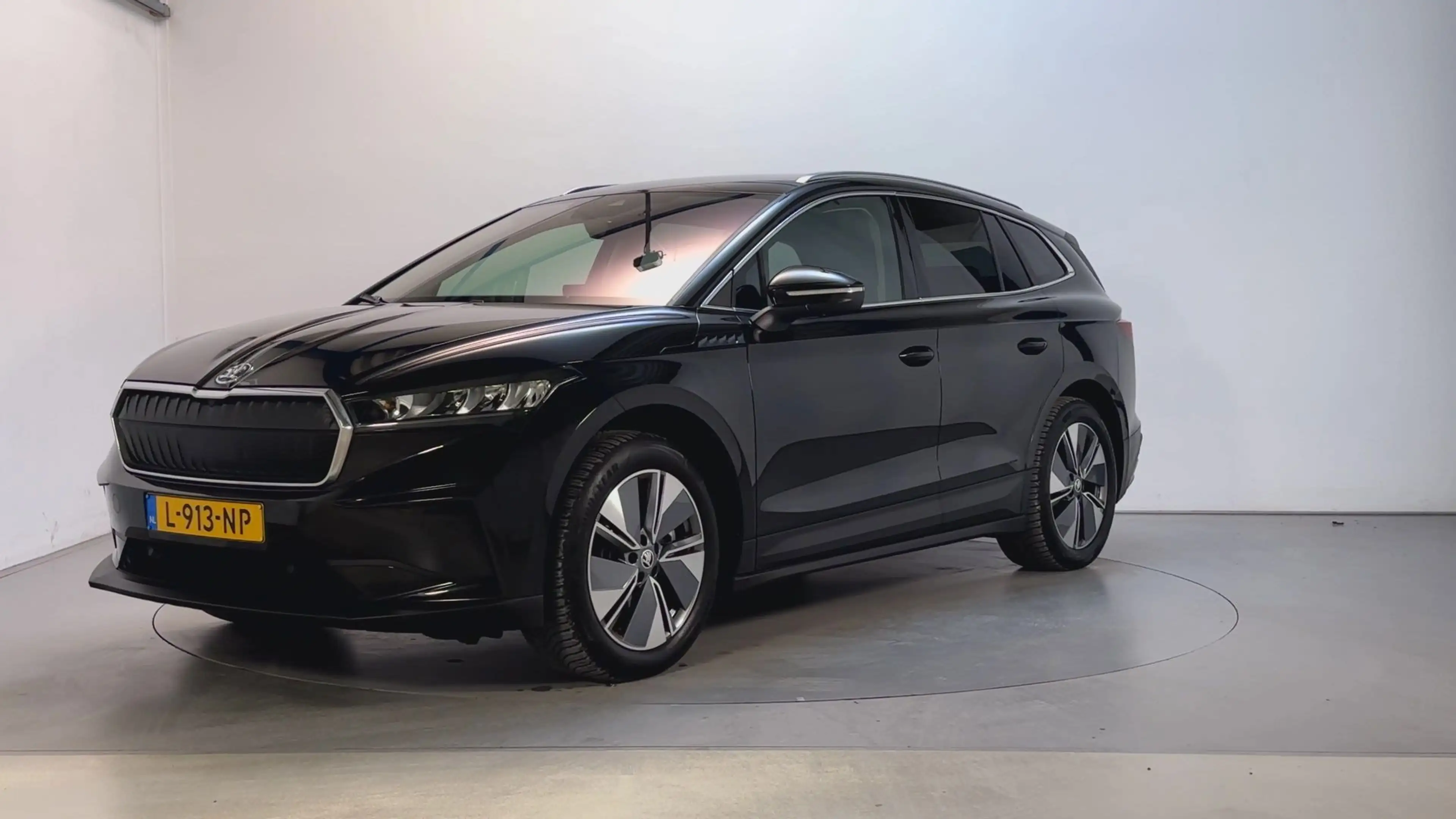 Skoda Enyaq iV 80 SoH 90,39% Leder Camera Adaptive Cruise Sfee — photo 7