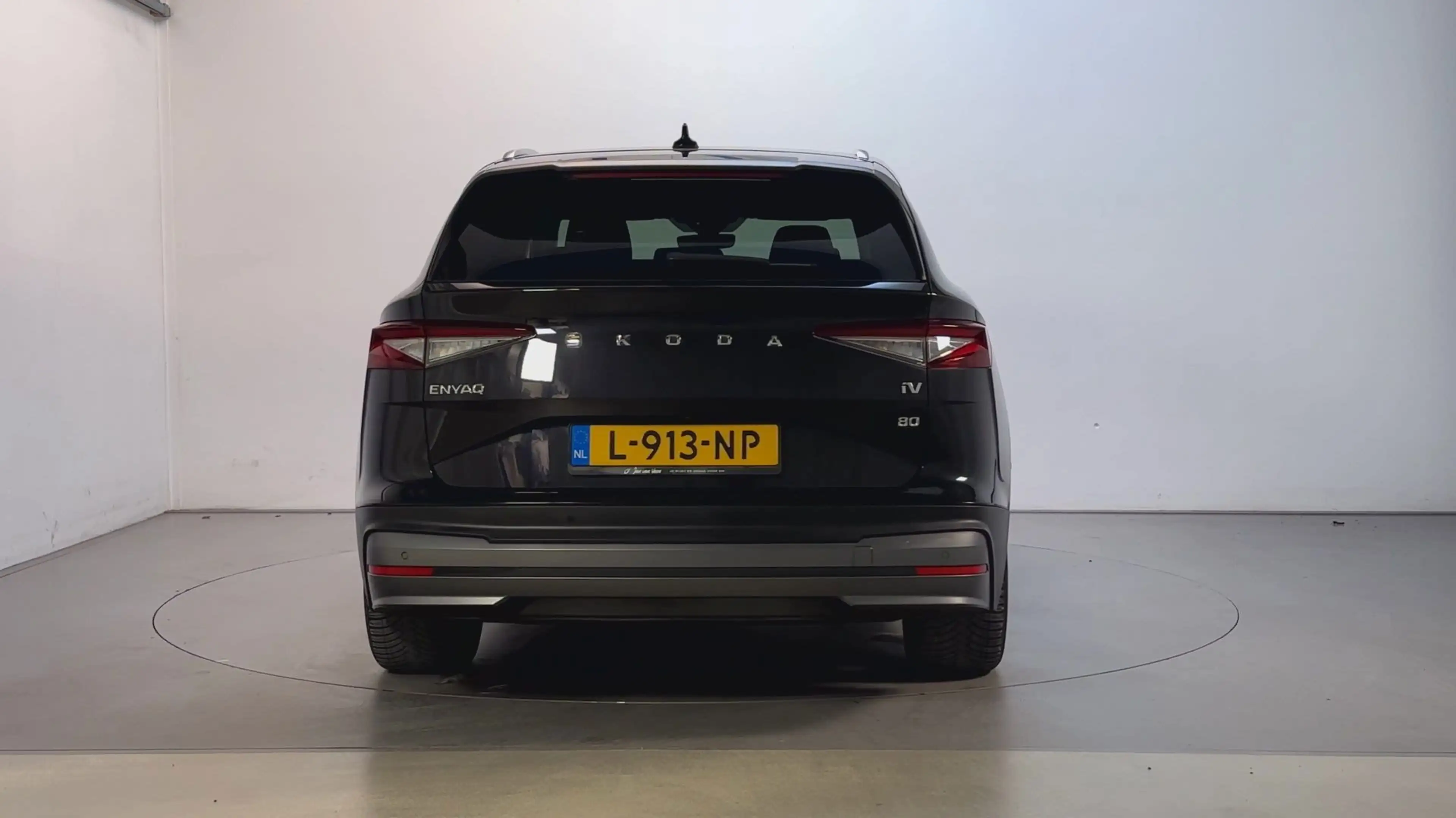 Skoda Enyaq iV 80 SoH 90,39% Leder Camera Adaptive Cruise Sfee — photo 9