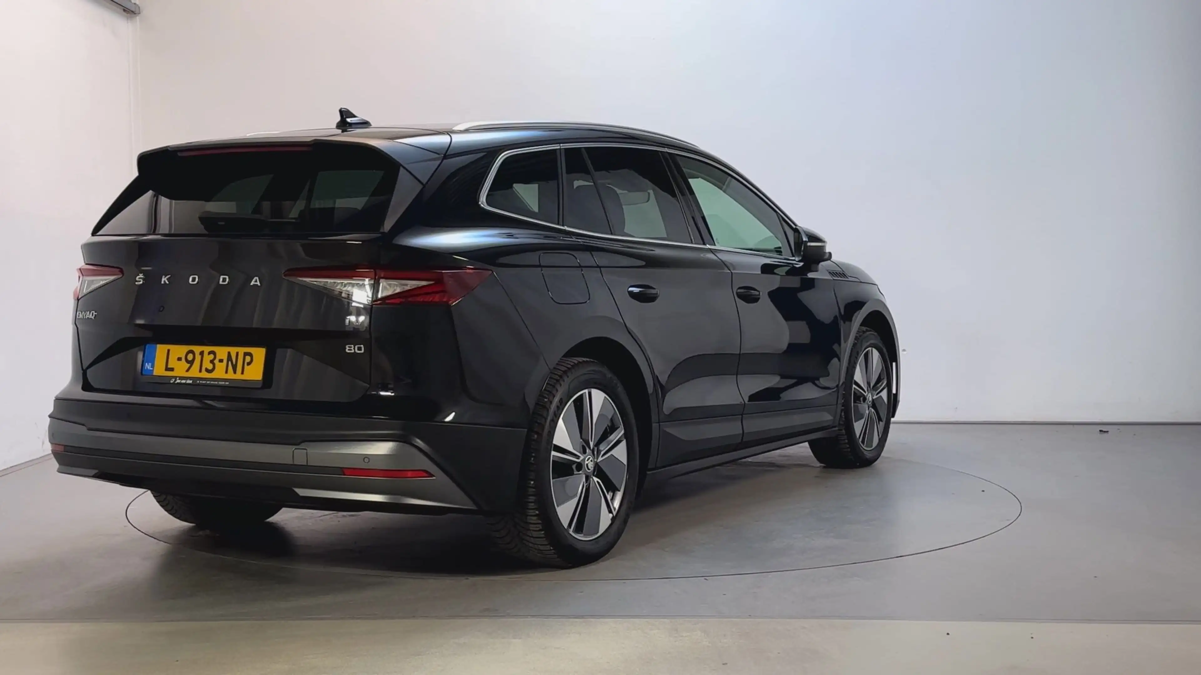 Skoda Enyaq iV 80 SoH 90,39% Leder Camera Adaptive Cruise Sfee — photo 3