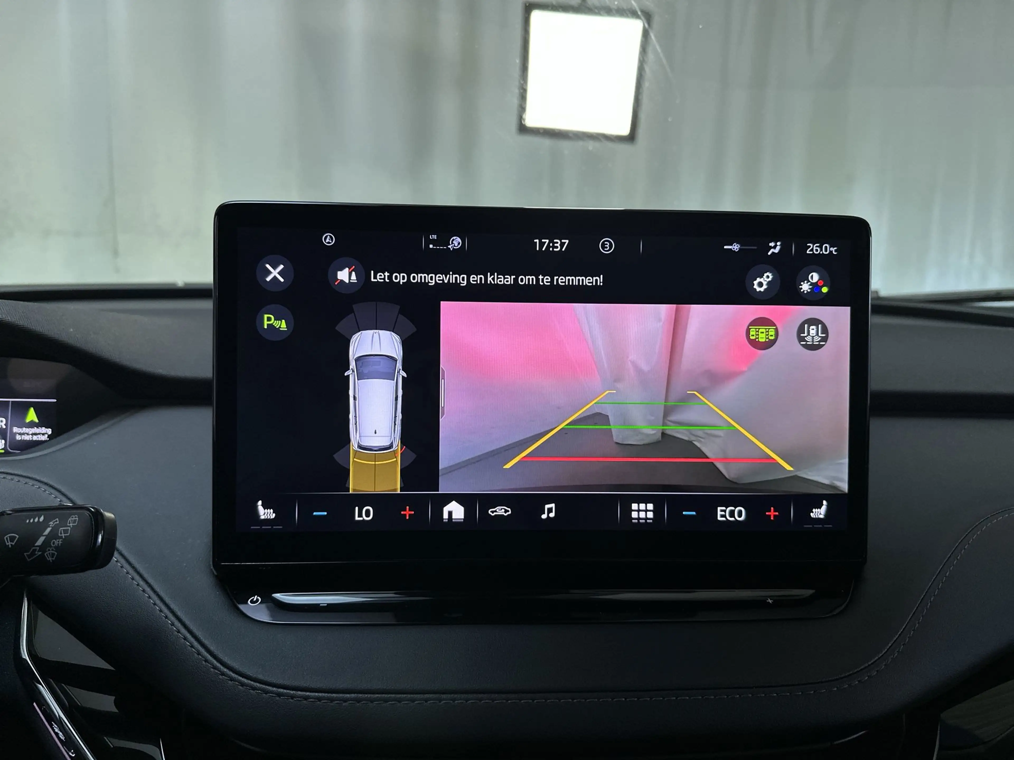 Skoda Enyaq iV 80 SoH 90,39% Leder Camera Adaptive Cruise Sfee — photo 8