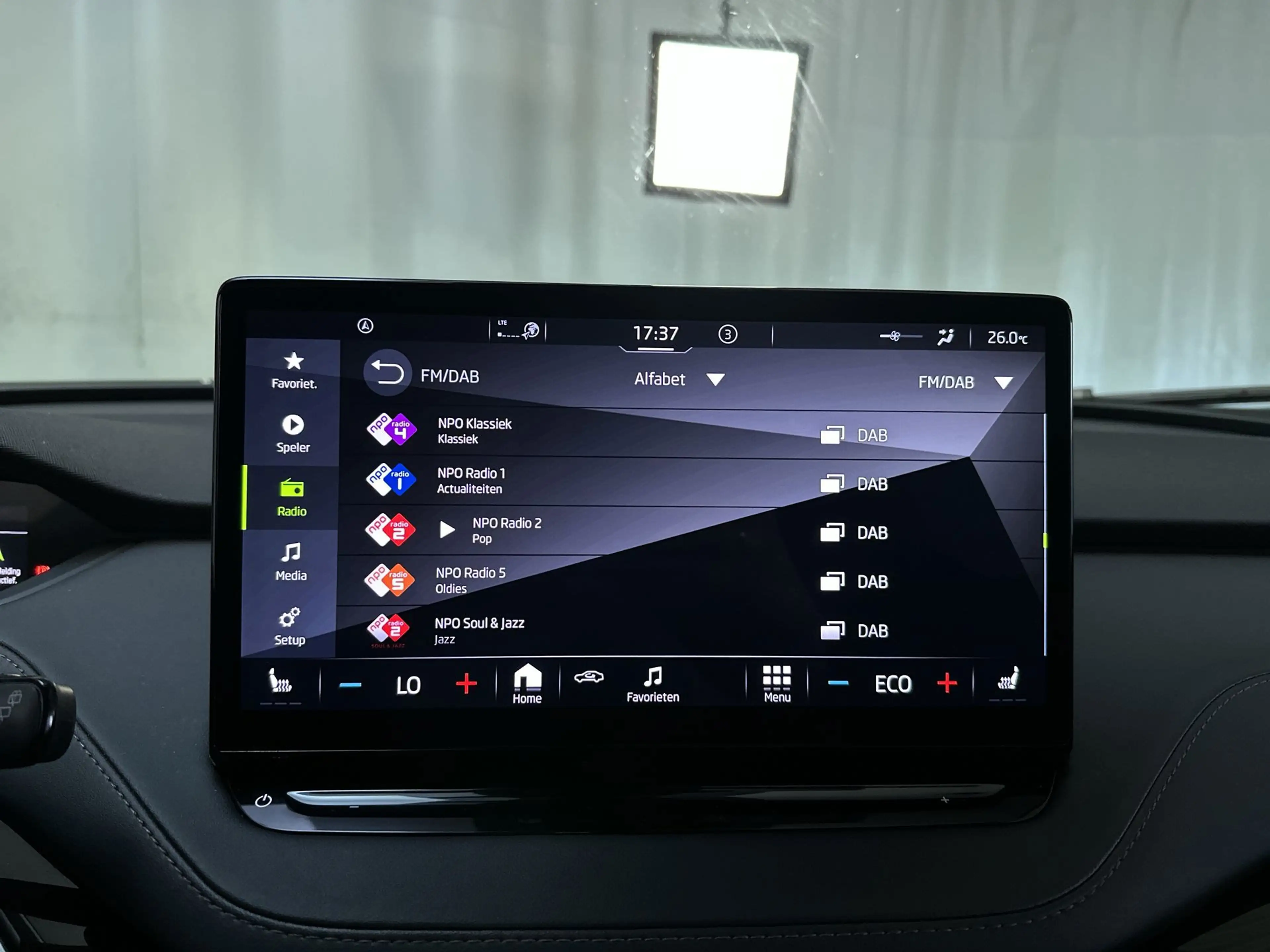 Skoda Enyaq iV 80 SoH 90,39% Leder Camera Adaptive Cruise Sfee — photo 21