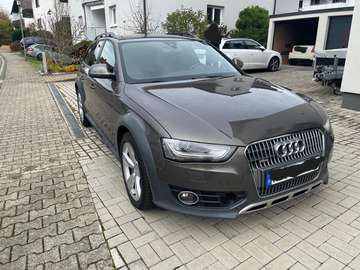 2.0 TDI *Scheckheftgepflegt*abneh. AHK*Leder*