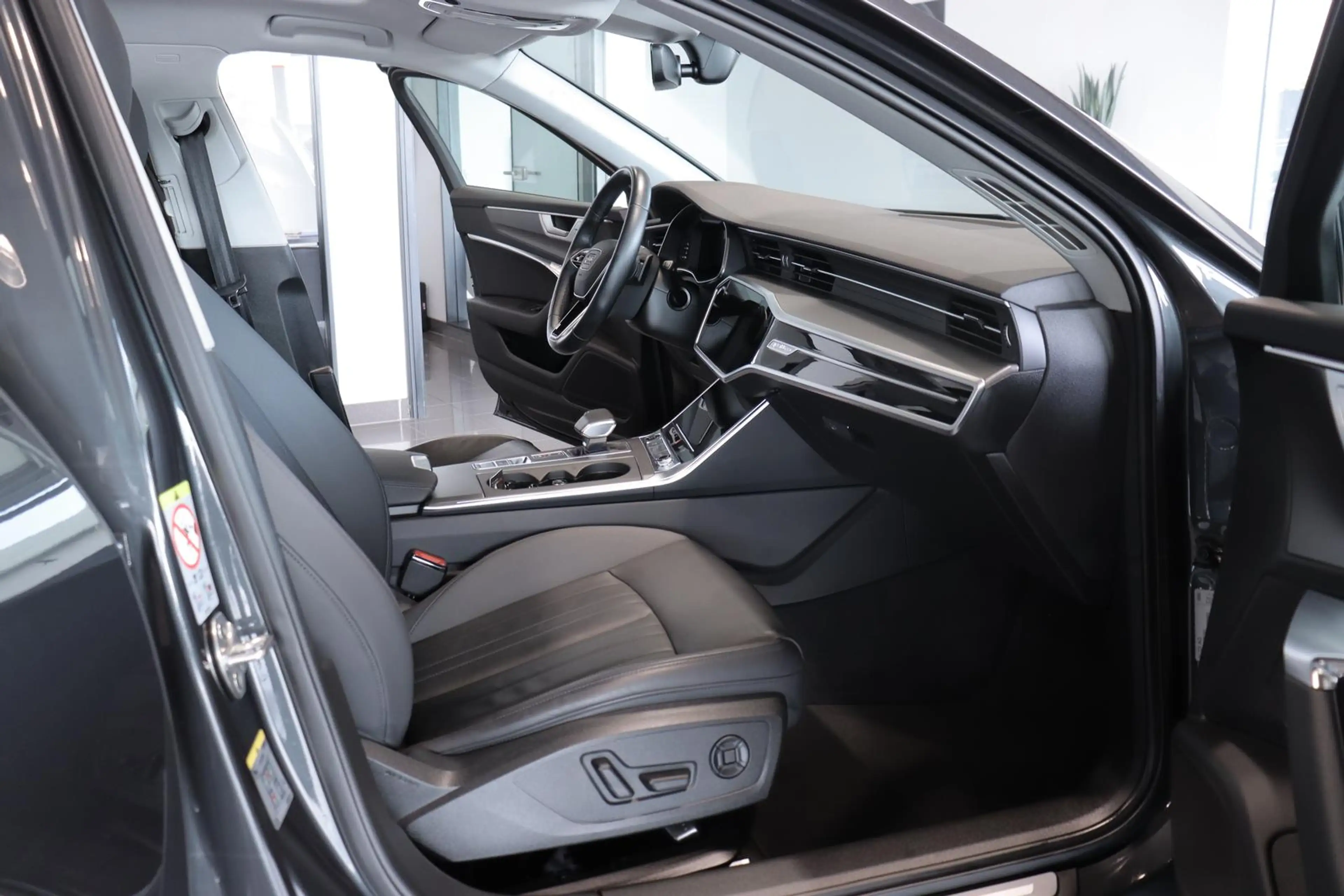 Audi A6 allroad 2.0 TDI S tronic *MATRIX*PANO*AHK*ACC — photo 11