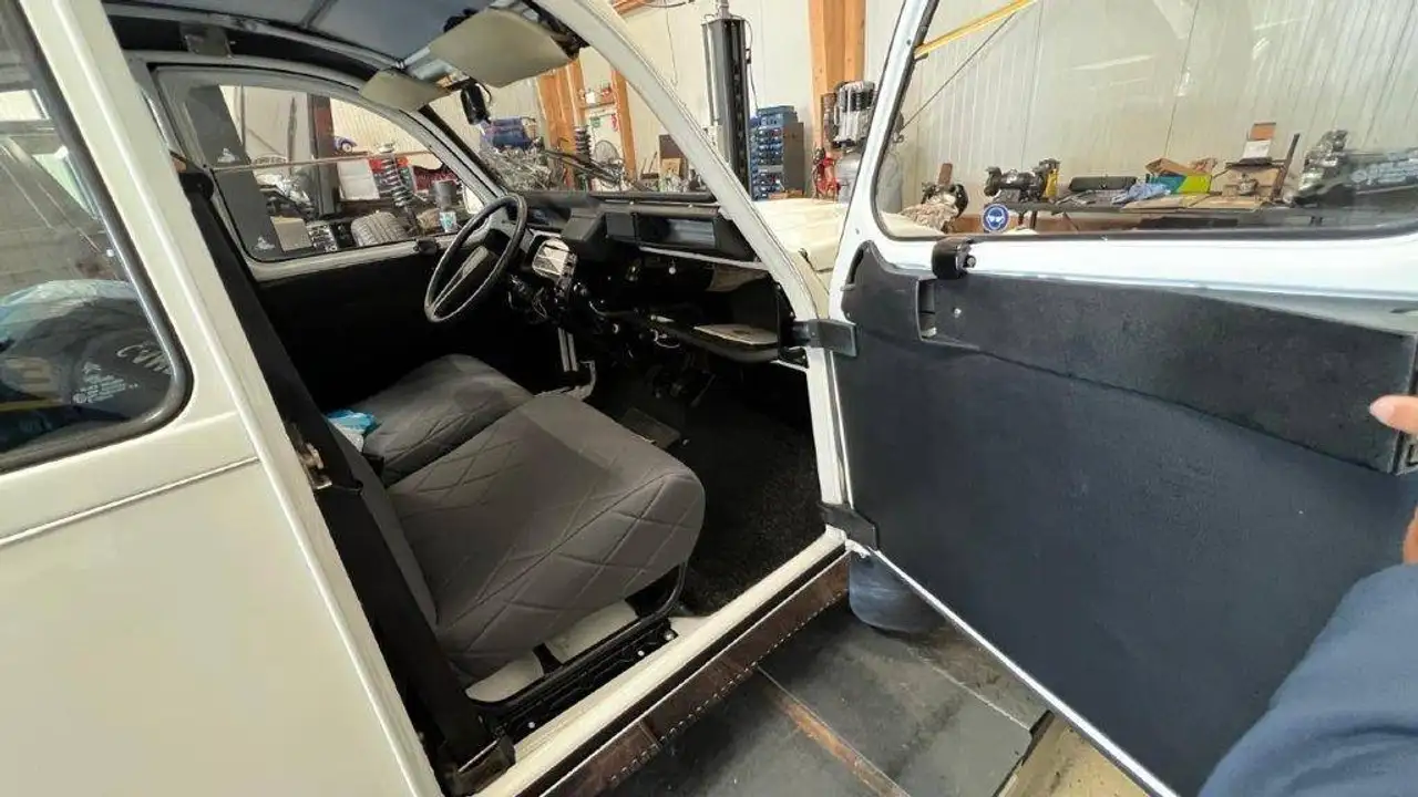 Citroen 2CV6 Club, foto 9
