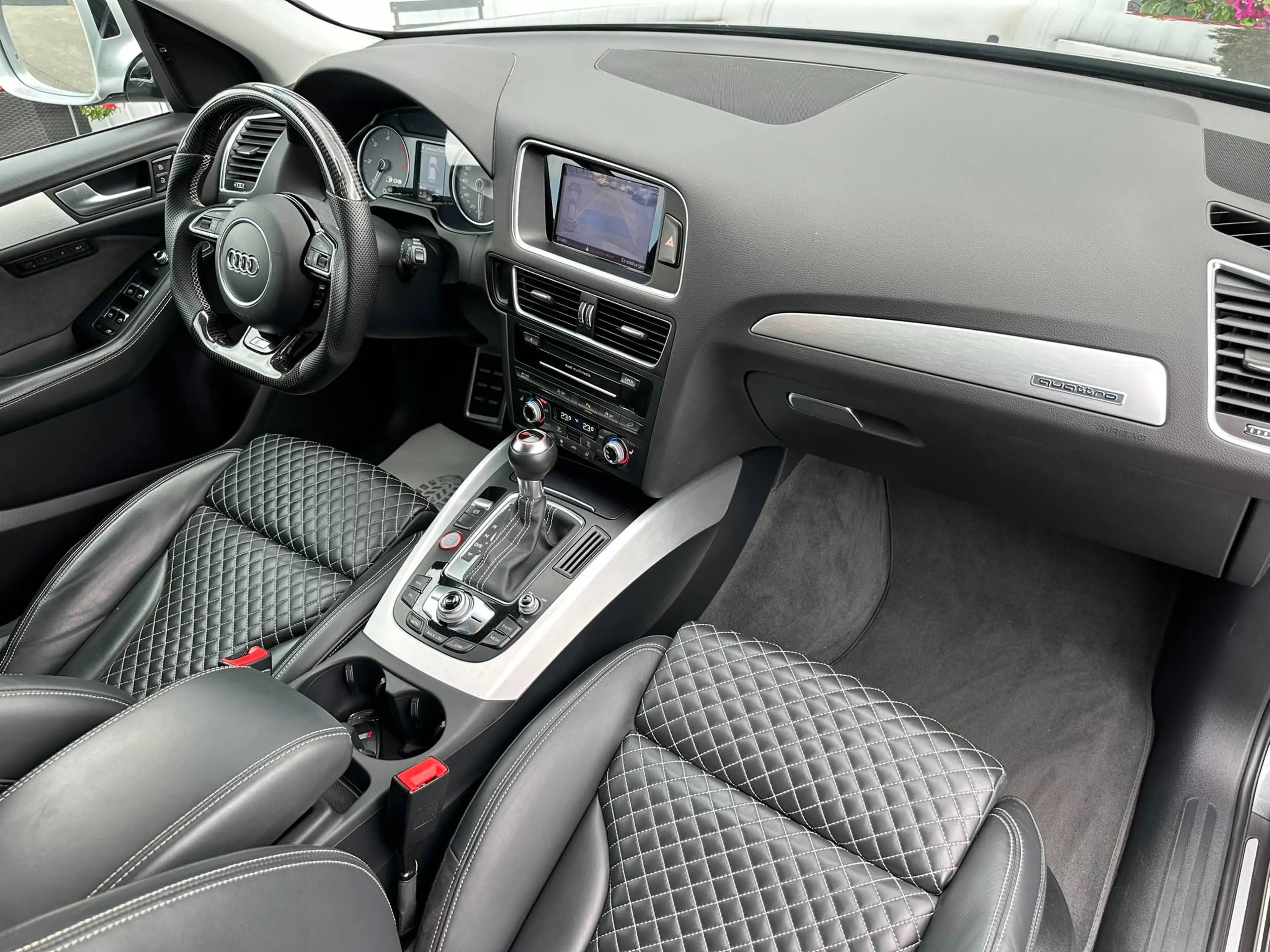 Audi SQ5 3.0 TDI competition quattro S Line — photo 10