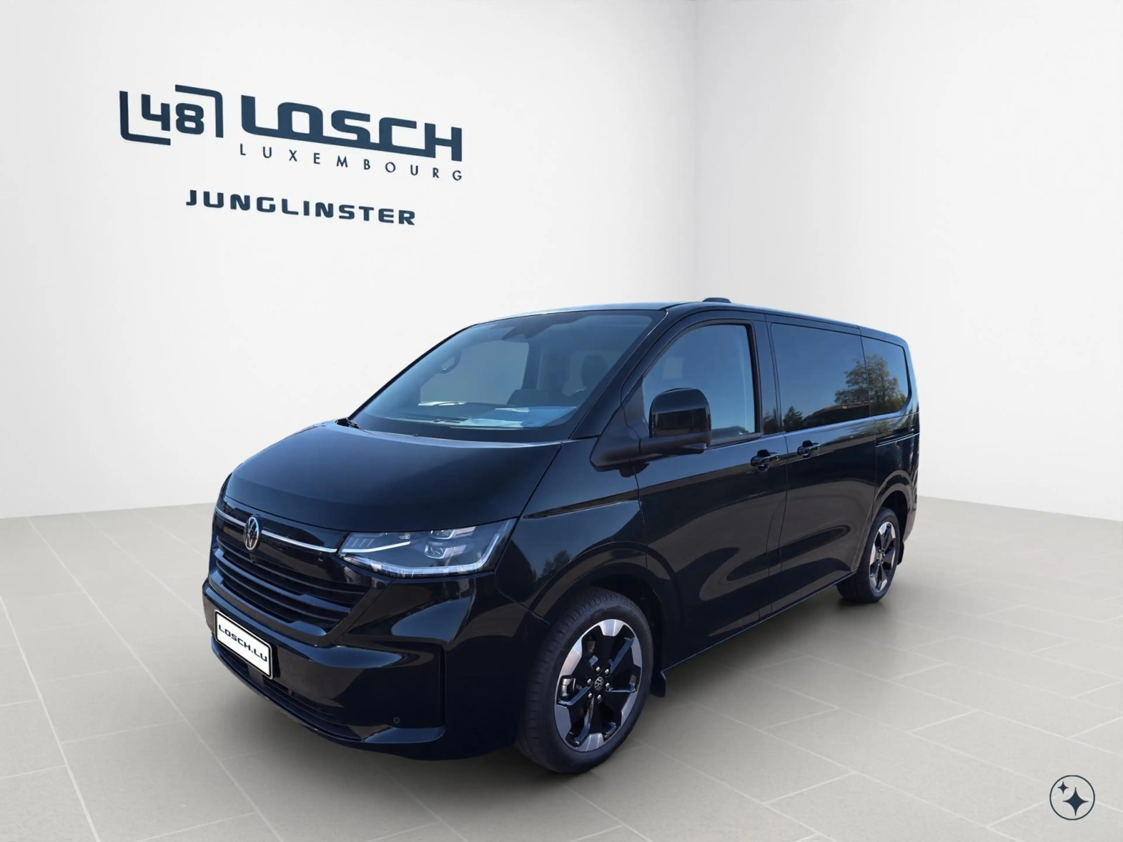Volkswagen T7 Caravelle Style
