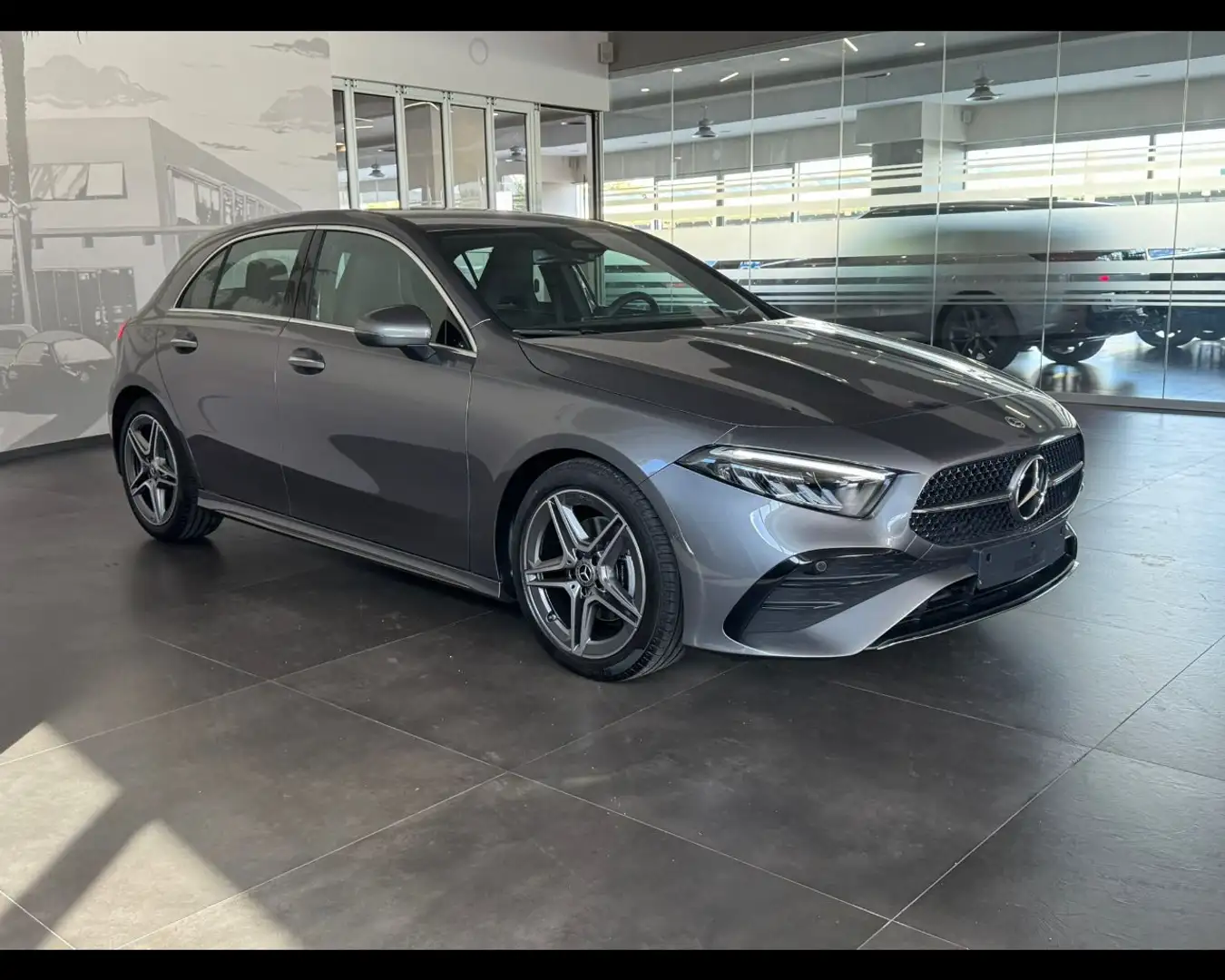 Mercedes-Benz A 200 (W177) A 200 d Automatic AMG Line Premium Grigio - 1