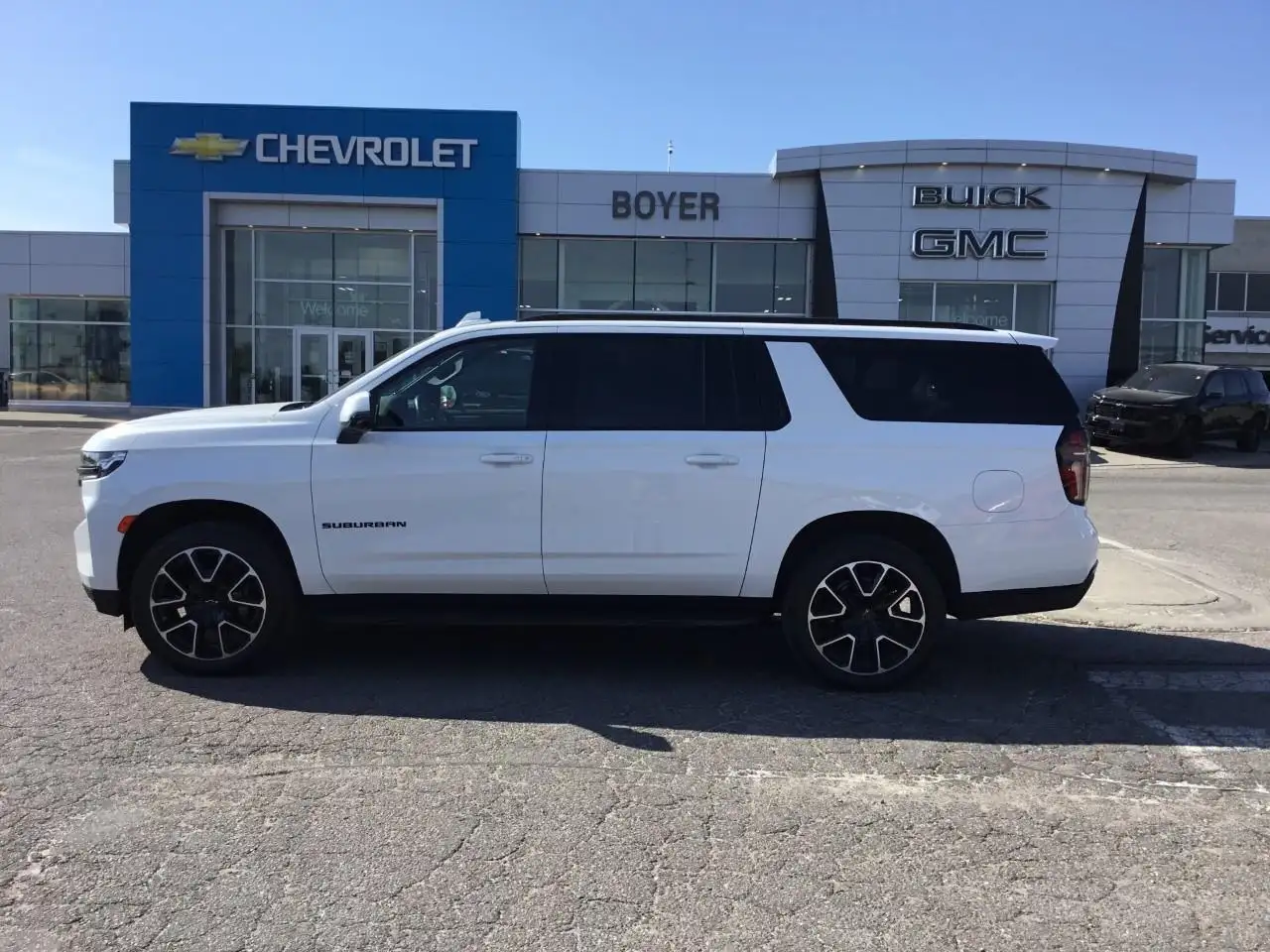Chevrolet Suburban снимка Chevrolet Suburban