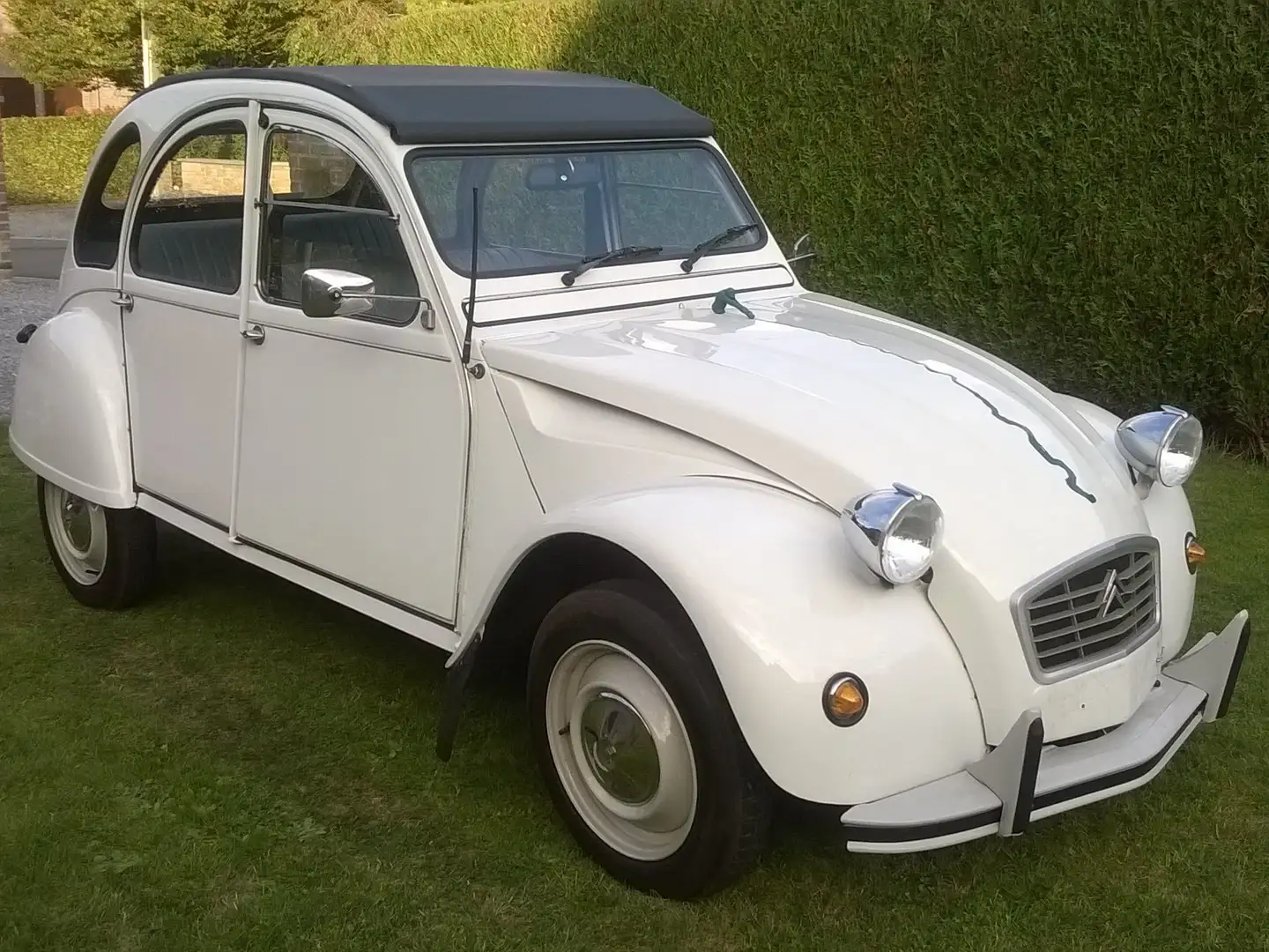 Citroen 2CV Perrier Blanc - 1