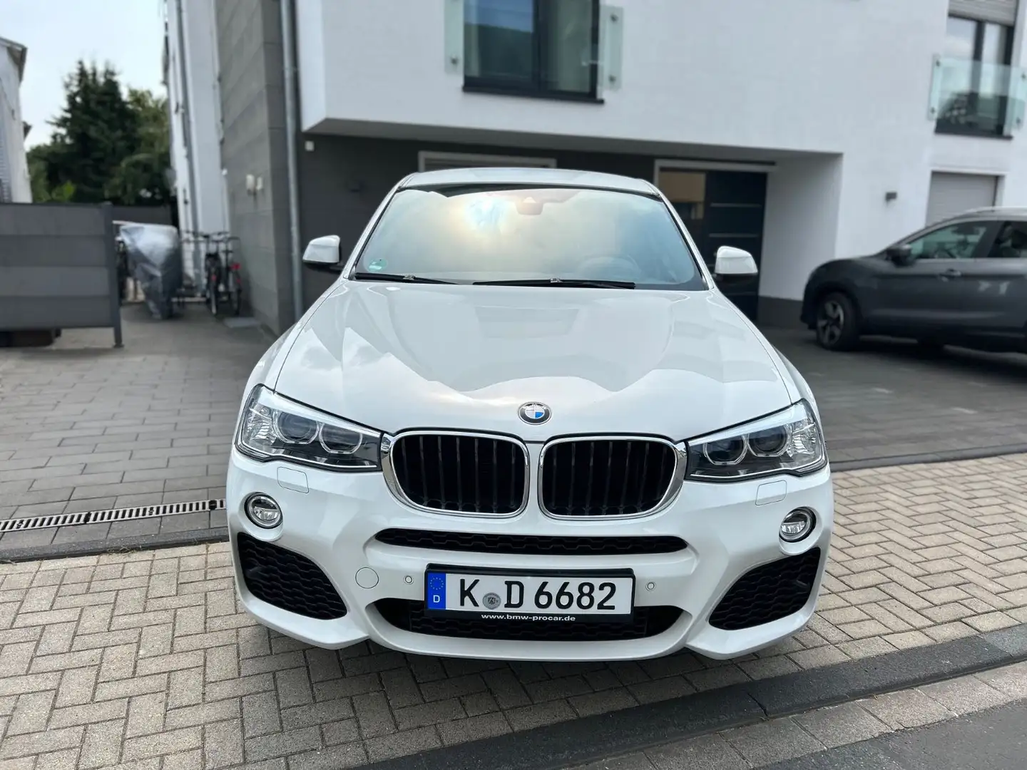 BMW X4 Baureihe X4 xDrive 20 i M Sport*1.HAND*SHZ* Weiß - 2