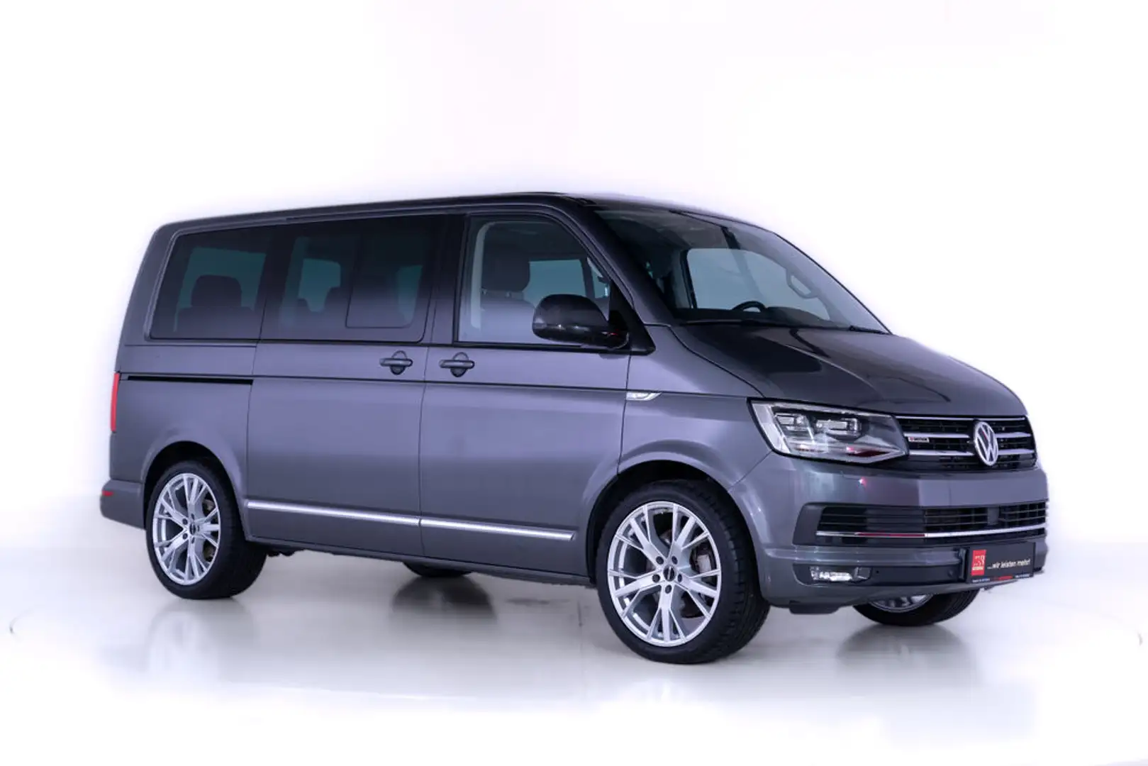 Volkswagen T6 Multivan Highline 4Motion LED AHK ACC DCC Grijs - 2