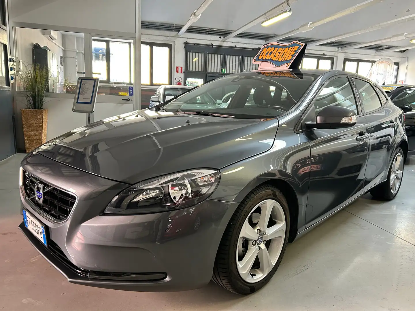Volvo V40 V40 II 2012 1.6 d2 Kinetic Grigio - 1