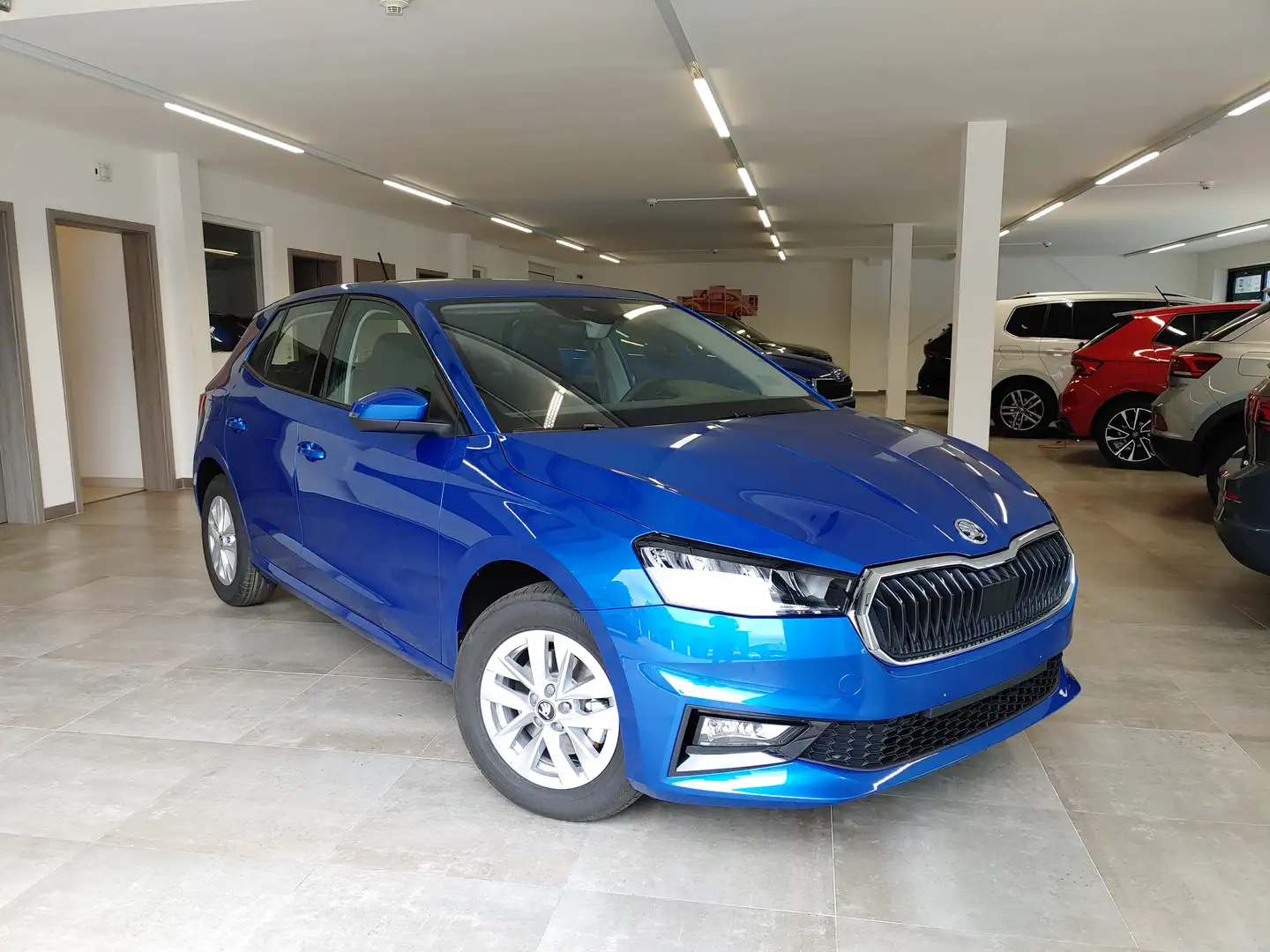 Skoda Fabia 1.0 TSI DSG Select. Climatronic/LED/PDC/Kamera/5J. Bleu - 2