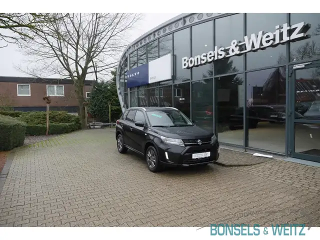 Suzuki Vitara Mild-Hybrid Comfort 4x2 1.4 COMFORT Navi LED ACC A