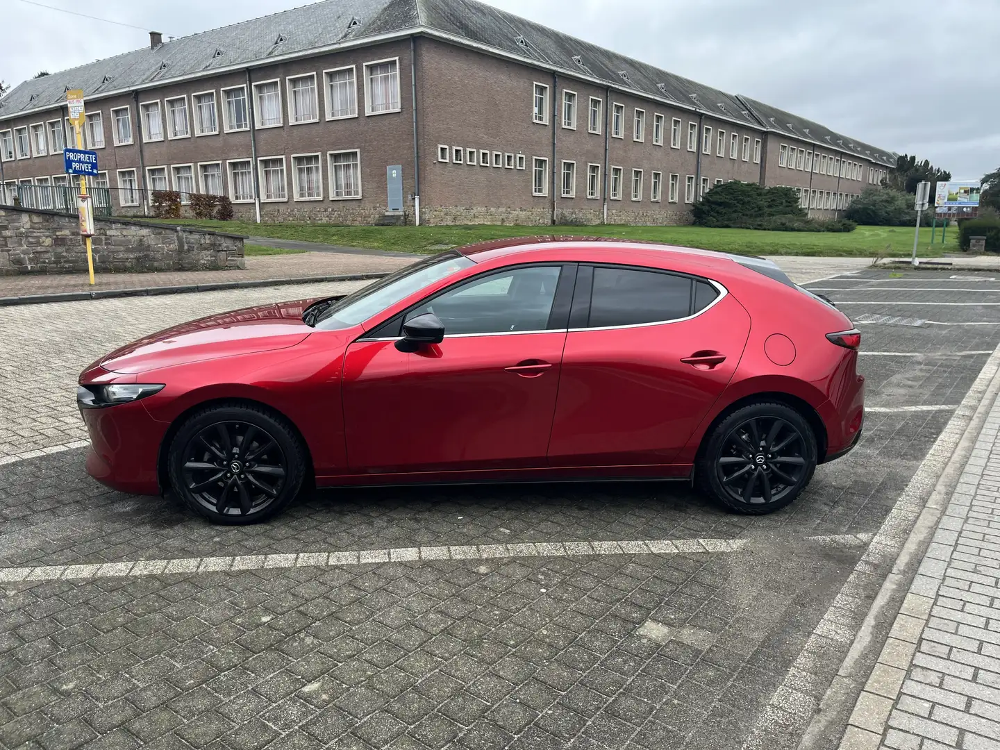 Mazda 3 Hatchback 2.0i e-Skyactiv-G Homura MY24 Rouge - 1
