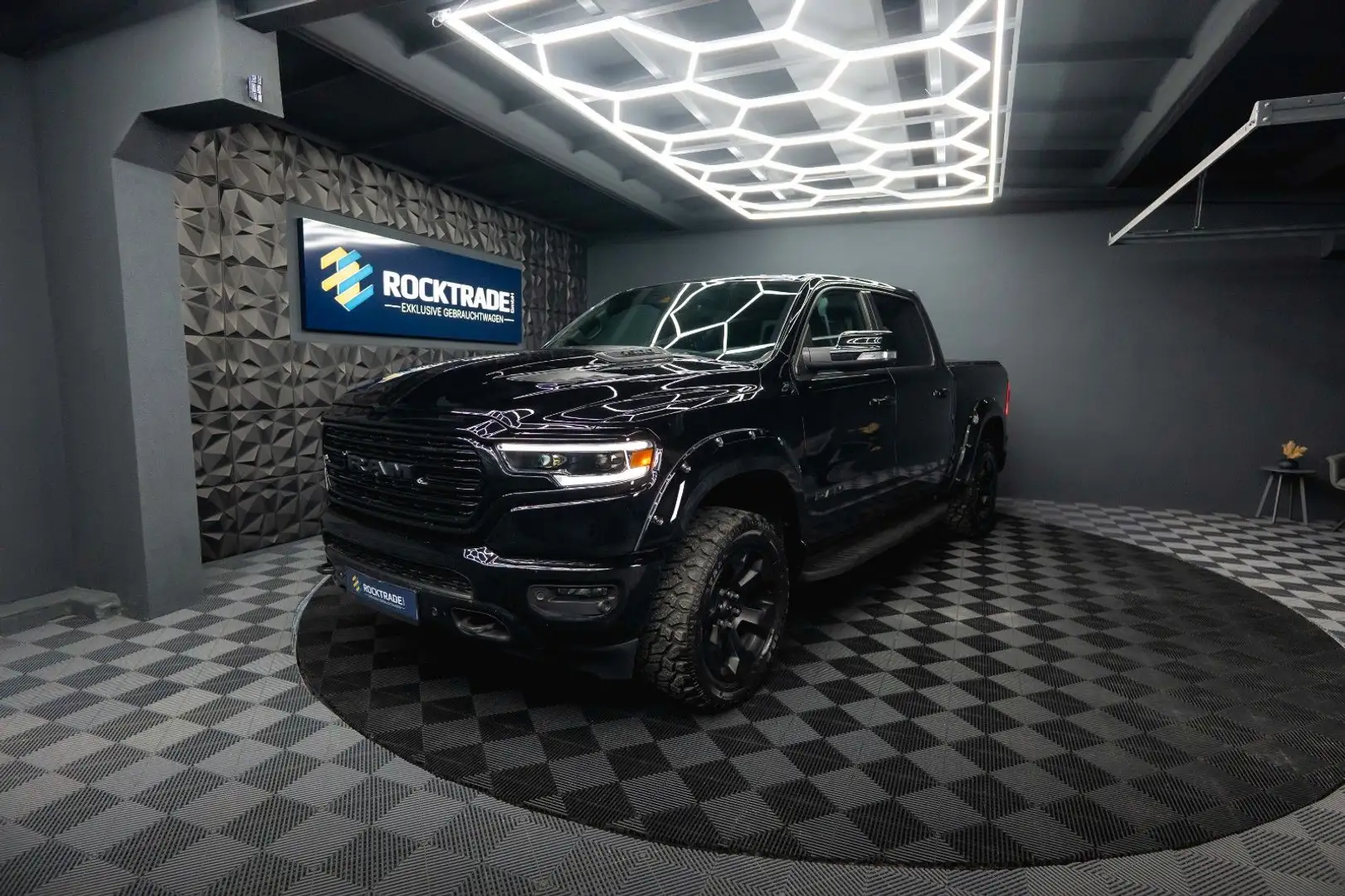 Dodge RAM 5.7 V8 HEMI 4x4 Offroad BLACK EDITION  LPG Schwarz - 1