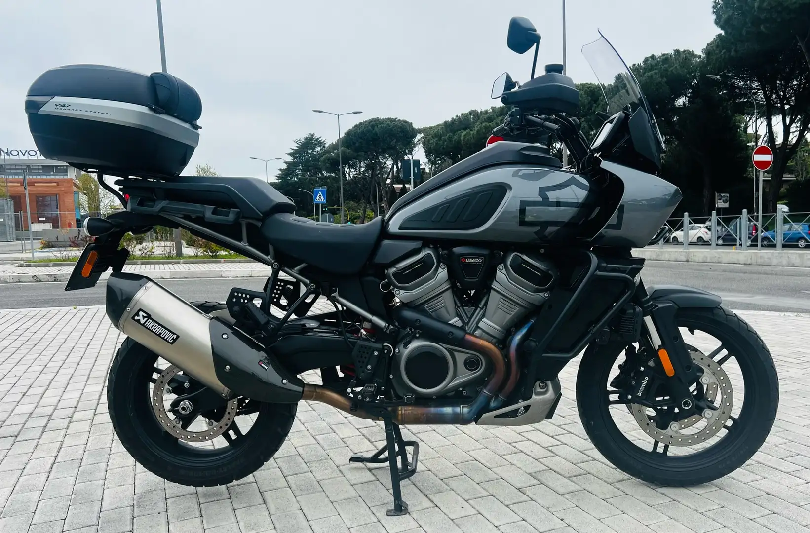 Harley-Davidson Pan America special Gri - 1
