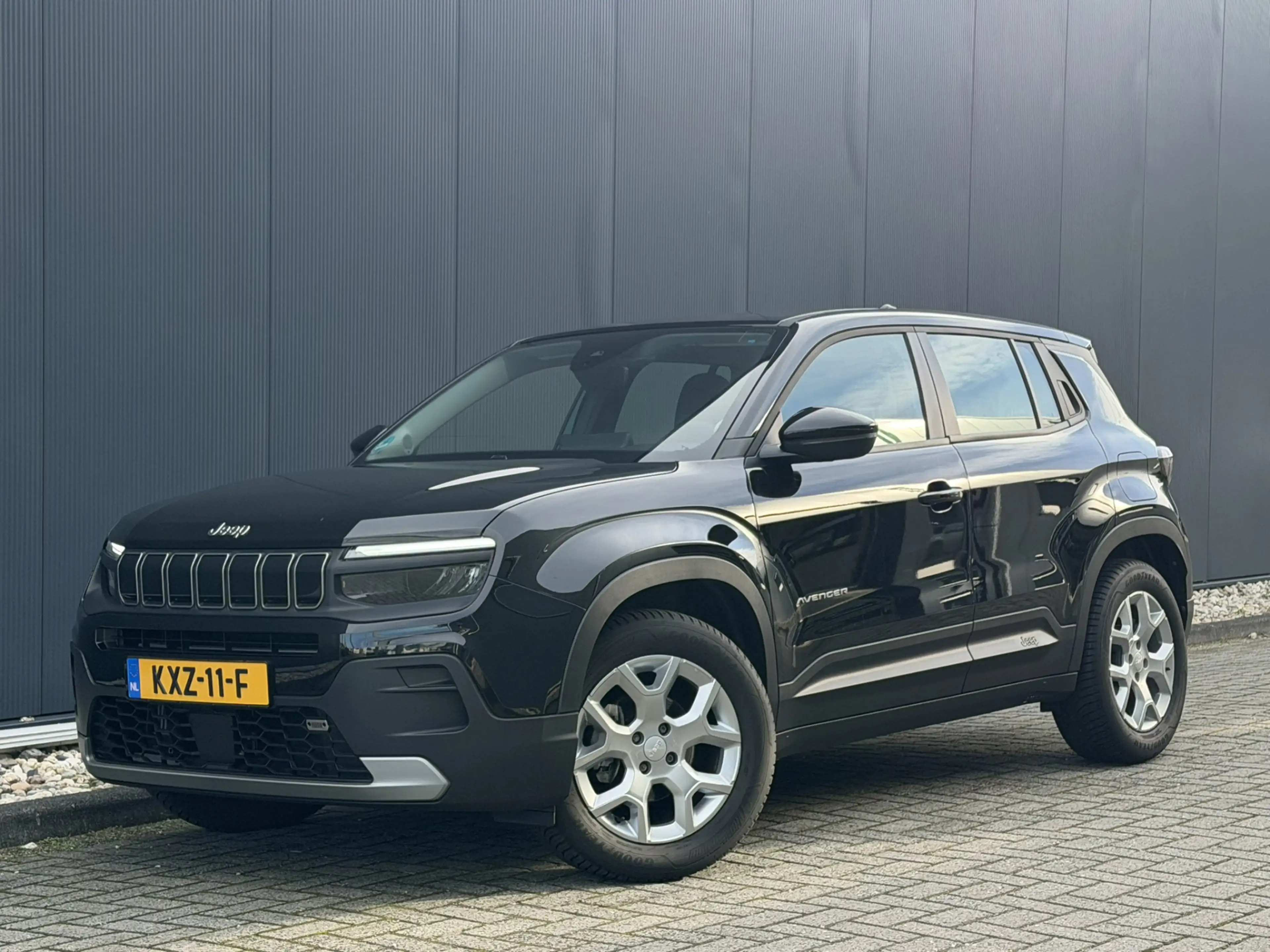 Jeep Avenger 1.2 Longitude | Winterpack | Camera | Stoelverwarm — photo 5