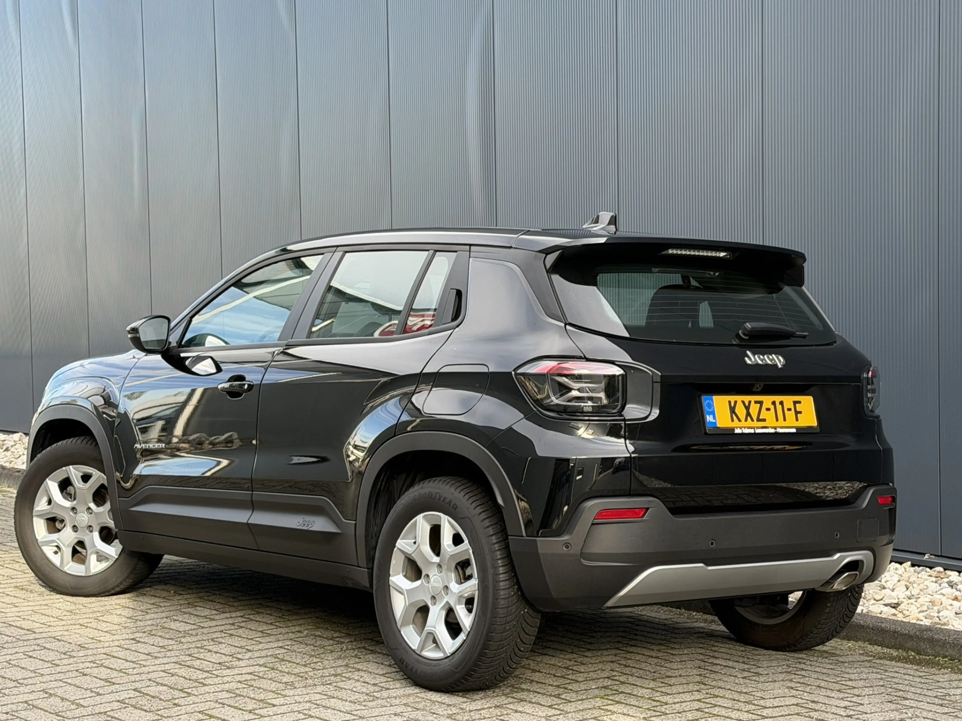 Jeep Avenger 1.2 Longitude | Winterpack | Camera | Stoelverwarm — photo 6