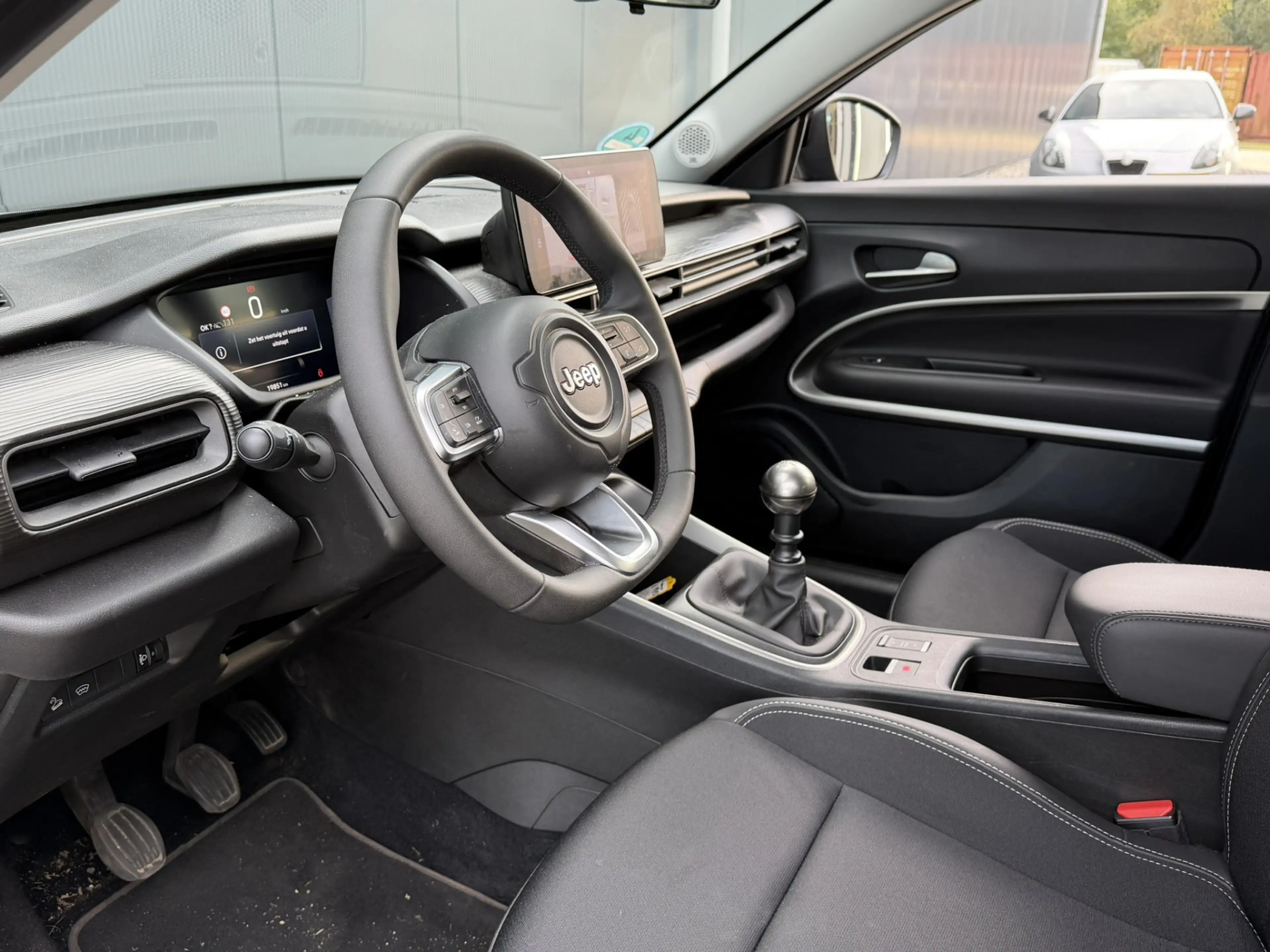 Jeep Avenger 1.2 Longitude | Winterpack | Camera | Stoelverwarm — photo 4