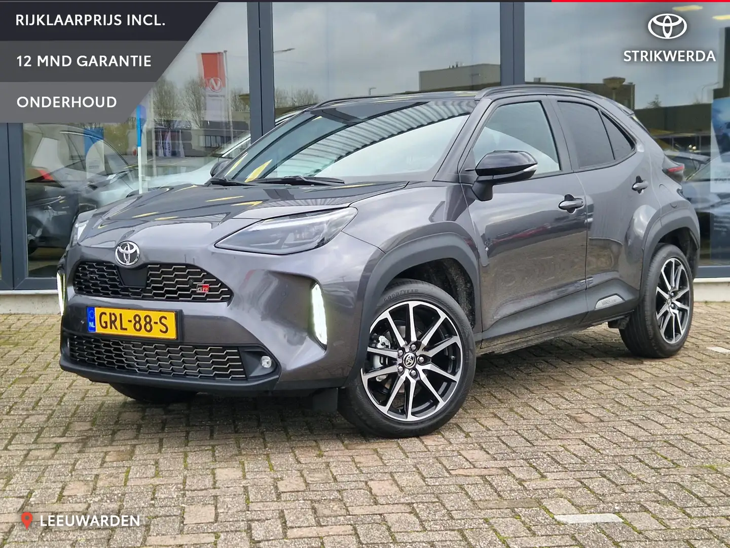 Toyota Yaris Cross 1.5 Hybrid 130 GR Sport Grau - 1