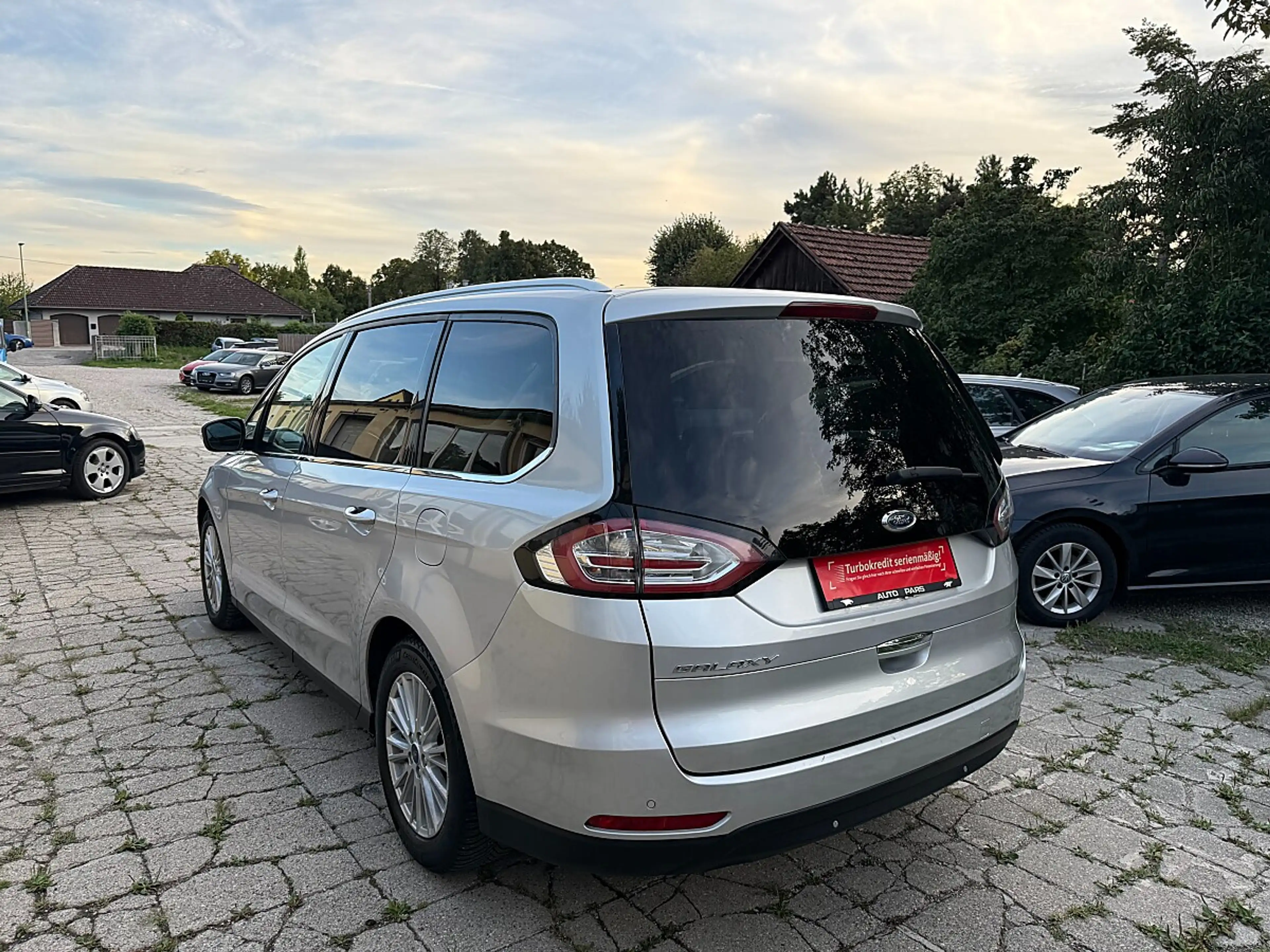 Ford Galaxy 2,0 TDCi Titanium Start/Stop-1.BESITZ-ABSTAND-L... — photo 7