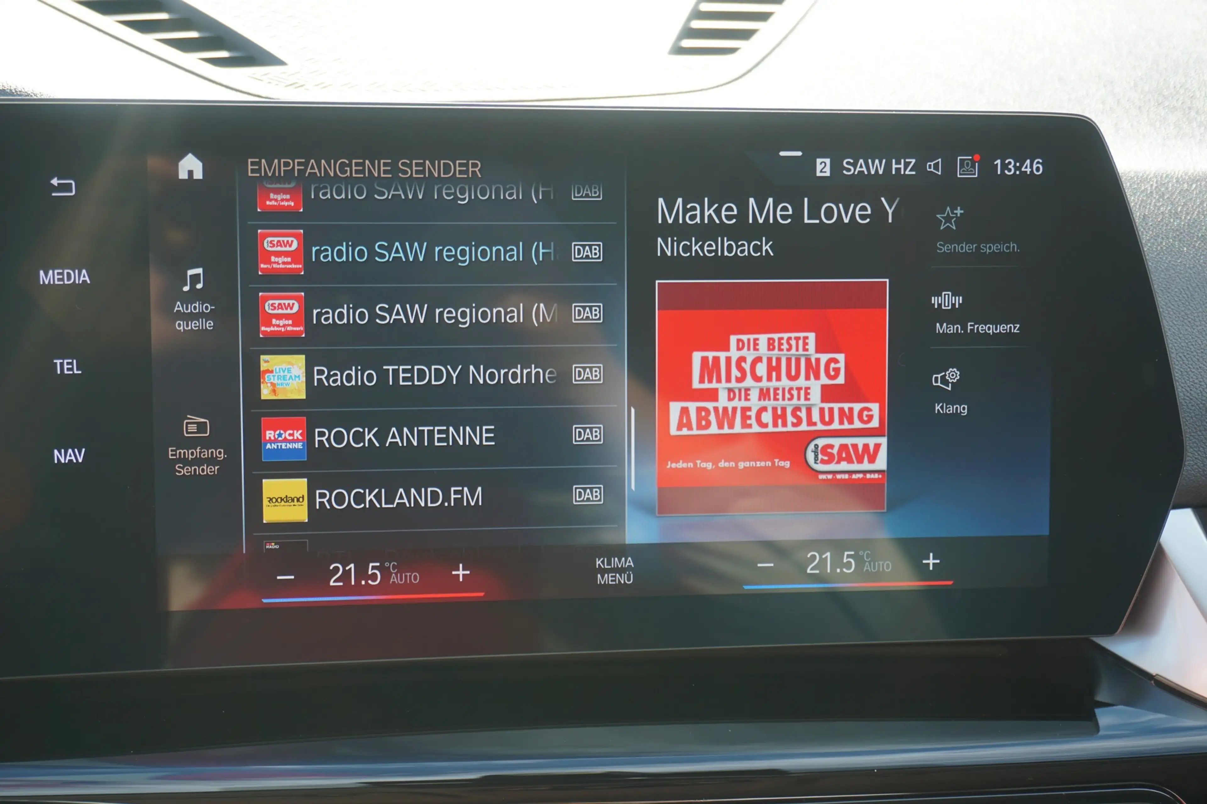BMW X1 23i xDrive xLine Aut. LED Navi 360° Head-Up — photo 13