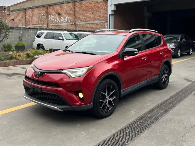 Toyota RAV 4 SE-4WD-FULL-ONLY FOR EXPORT OUT OF EUROPE
