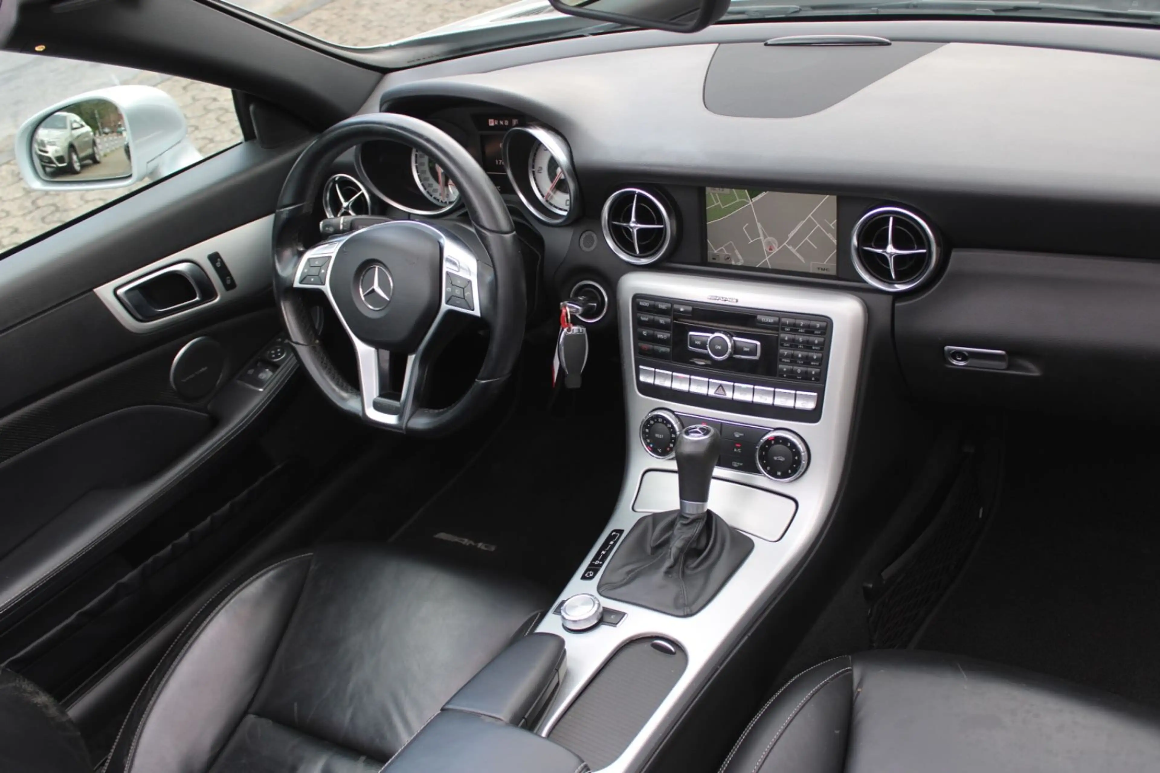 Mercedes-Benz SLK 250 CDI Roadster*AMG PAKET*PANO*LEDER*NAVI* — photo 7