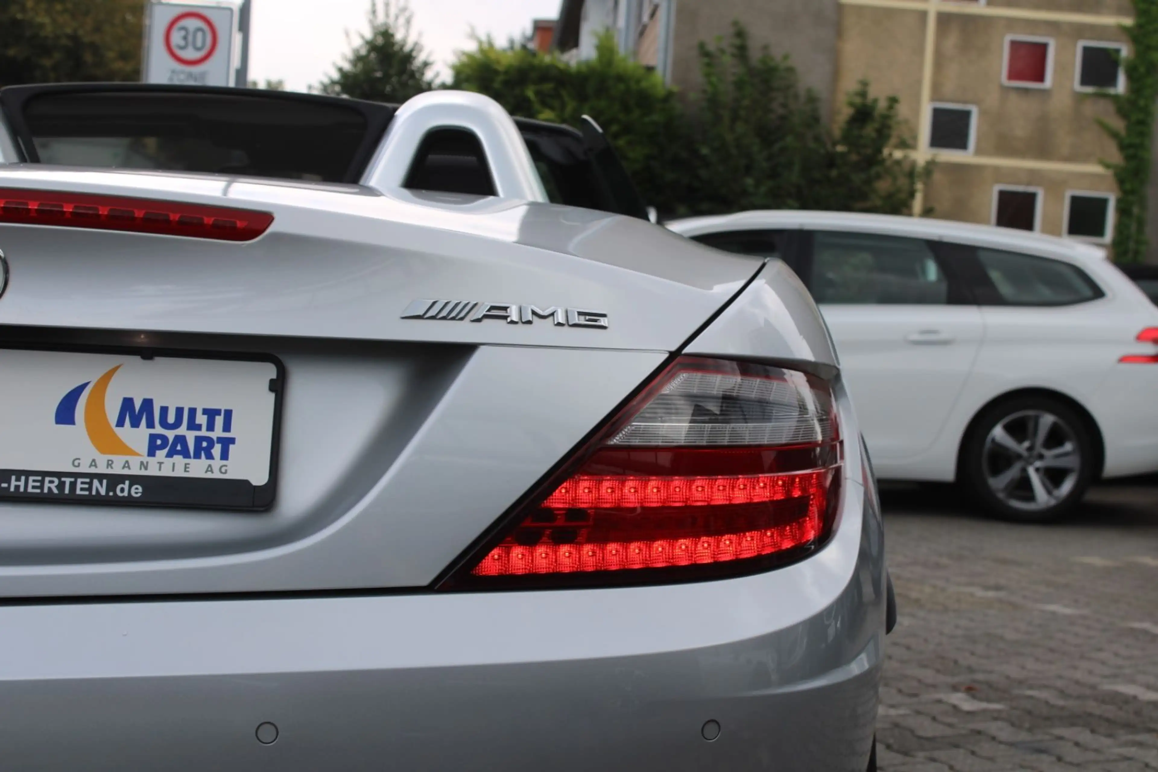 Mercedes-Benz SLK 250 CDI Roadster*AMG PAKET*PANO*LEDER*NAVI* — photo 14