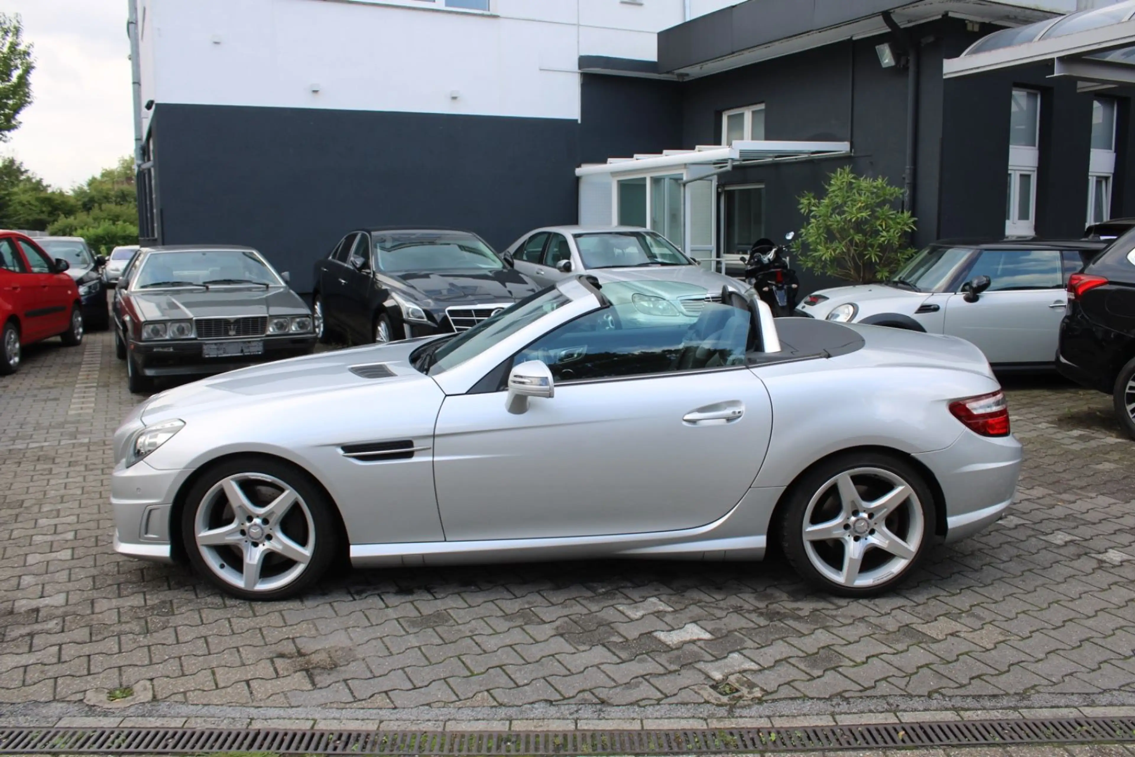 Mercedes-Benz SLK 250 CDI Roadster*AMG PAKET*PANO*LEDER*NAVI* — photo 2