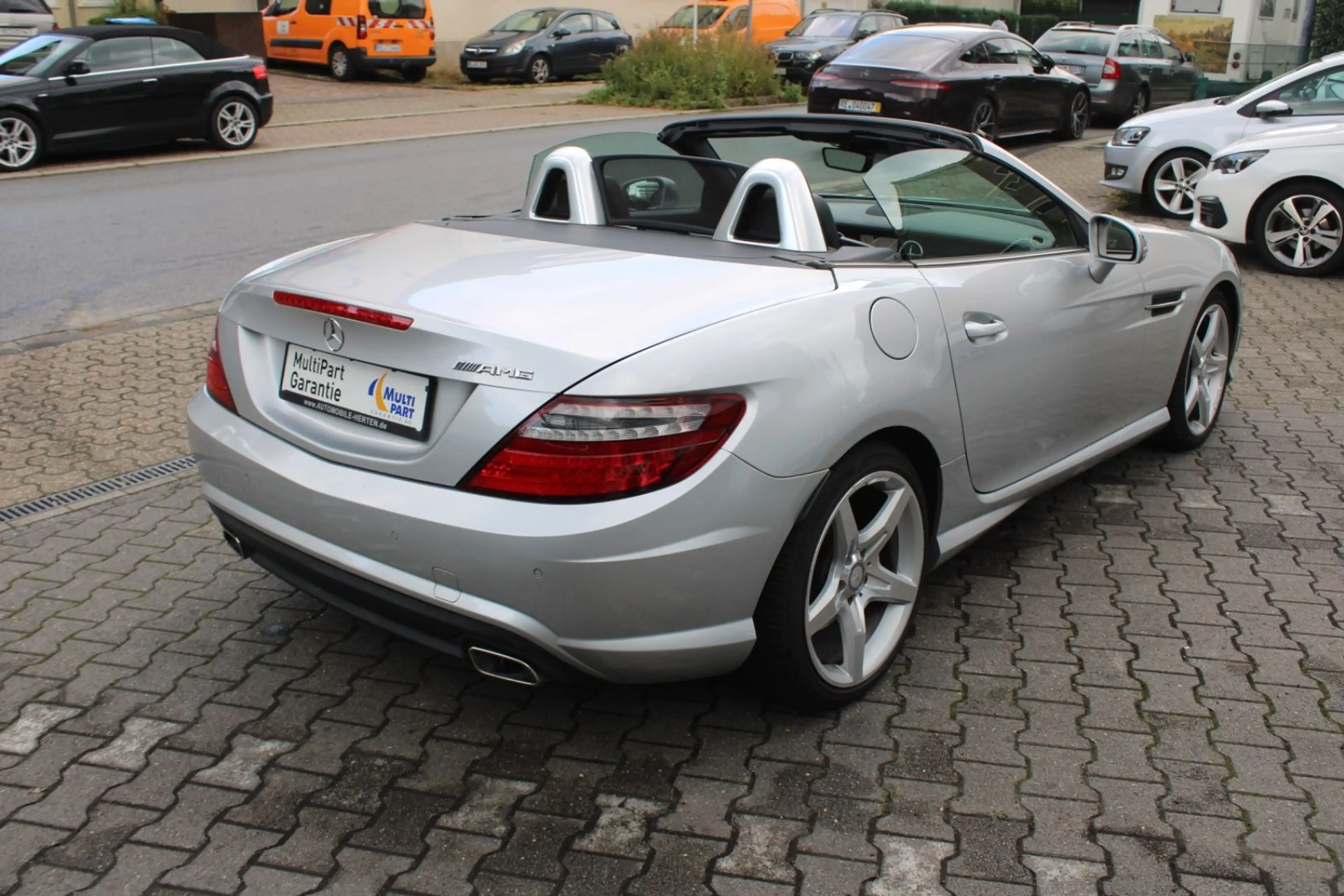 Mercedes-Benz SLK 250 CDI Roadster*AMG PAKET*PANO*LEDER*NAVI* — photo 13