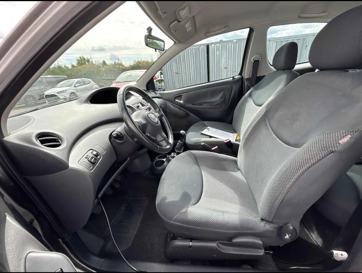 Toyota Yaris Yaris — photo 5