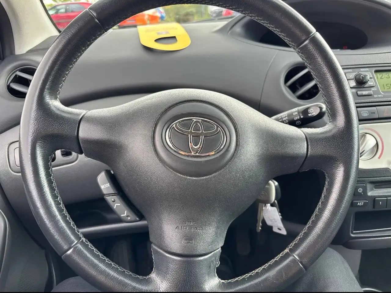 Toyota Yaris Yaris — photo 3