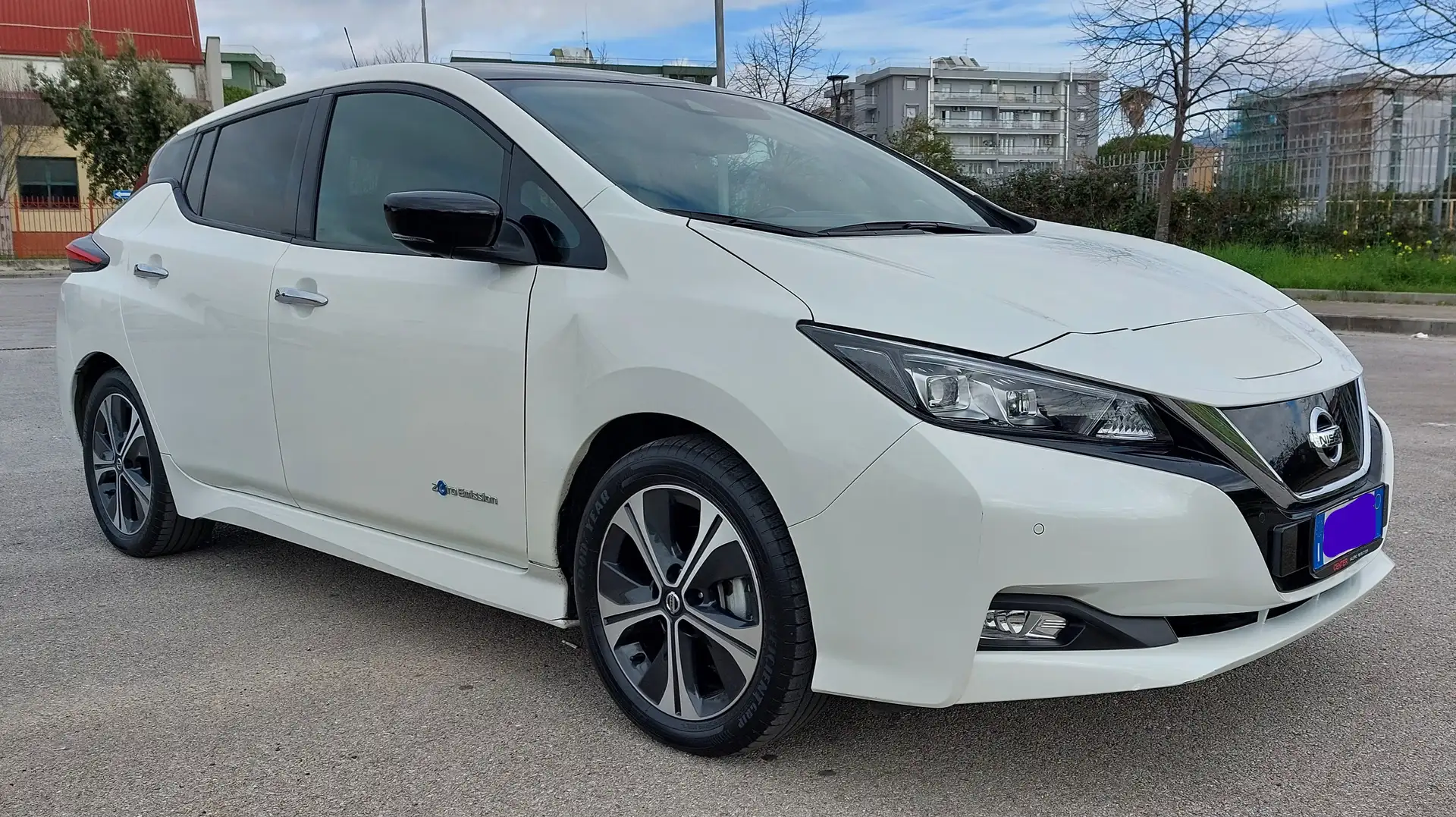 Nissan Leaf Leaf II 2018 N-Connecta Two Tone 40kWh 150cv Bianco - 2