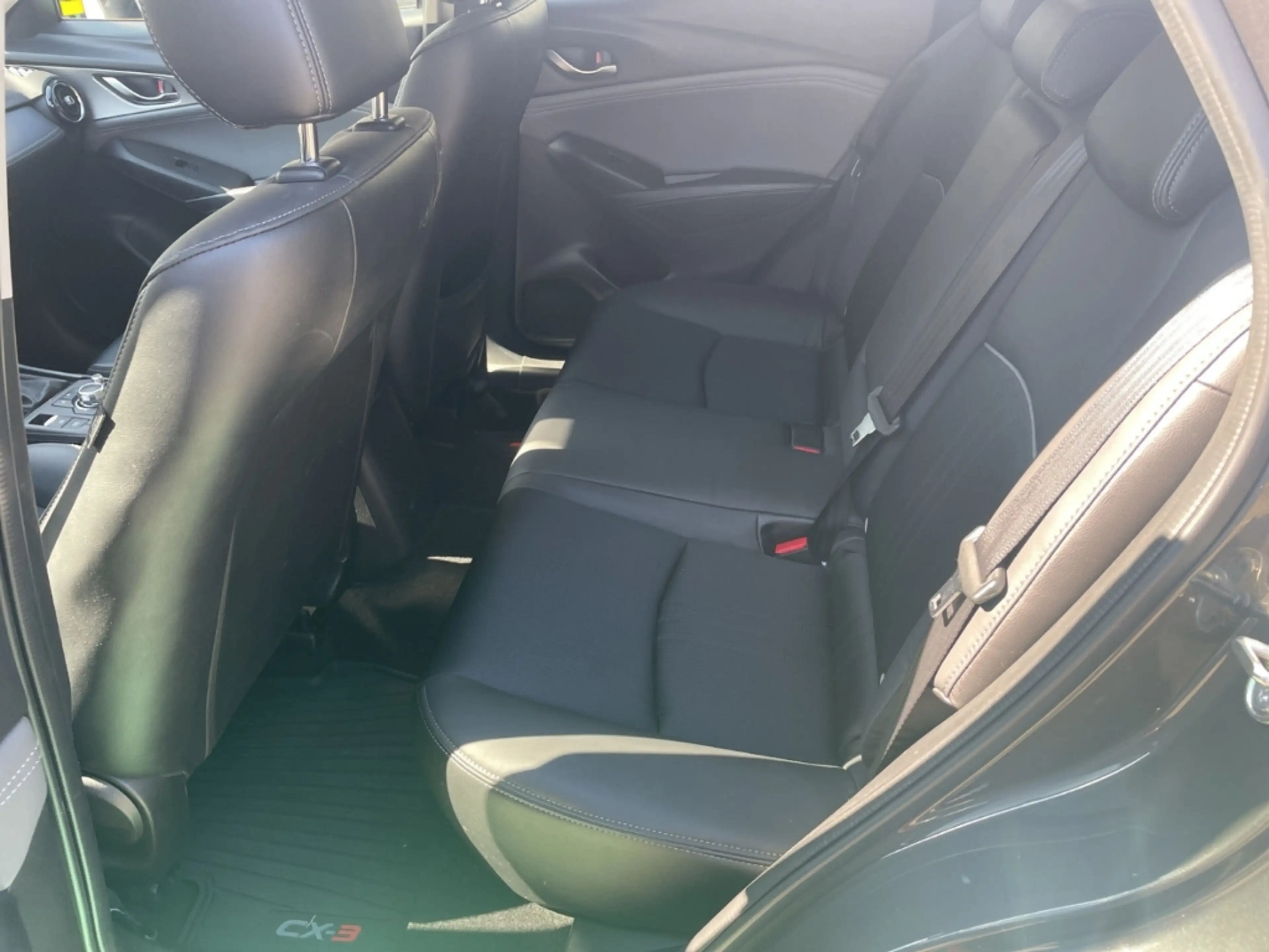 Mazda CX-3 Sports-Line, Automatik, Navigation, Sitzheizung — photo 8