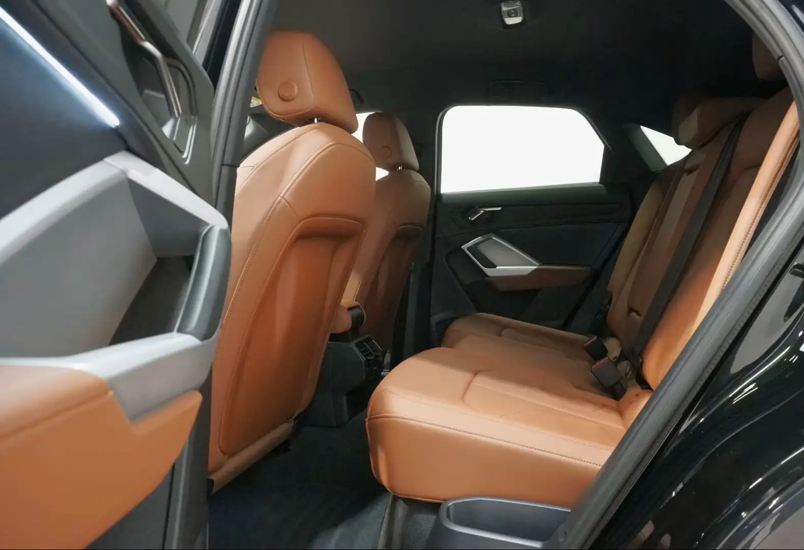 Audi Q3 Sportback 35 2.0 tdi S line Noir - 2