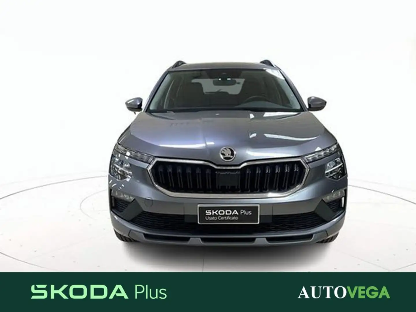 Skoda Kamiq 1.0 tsi selection 95cv Gris - 2