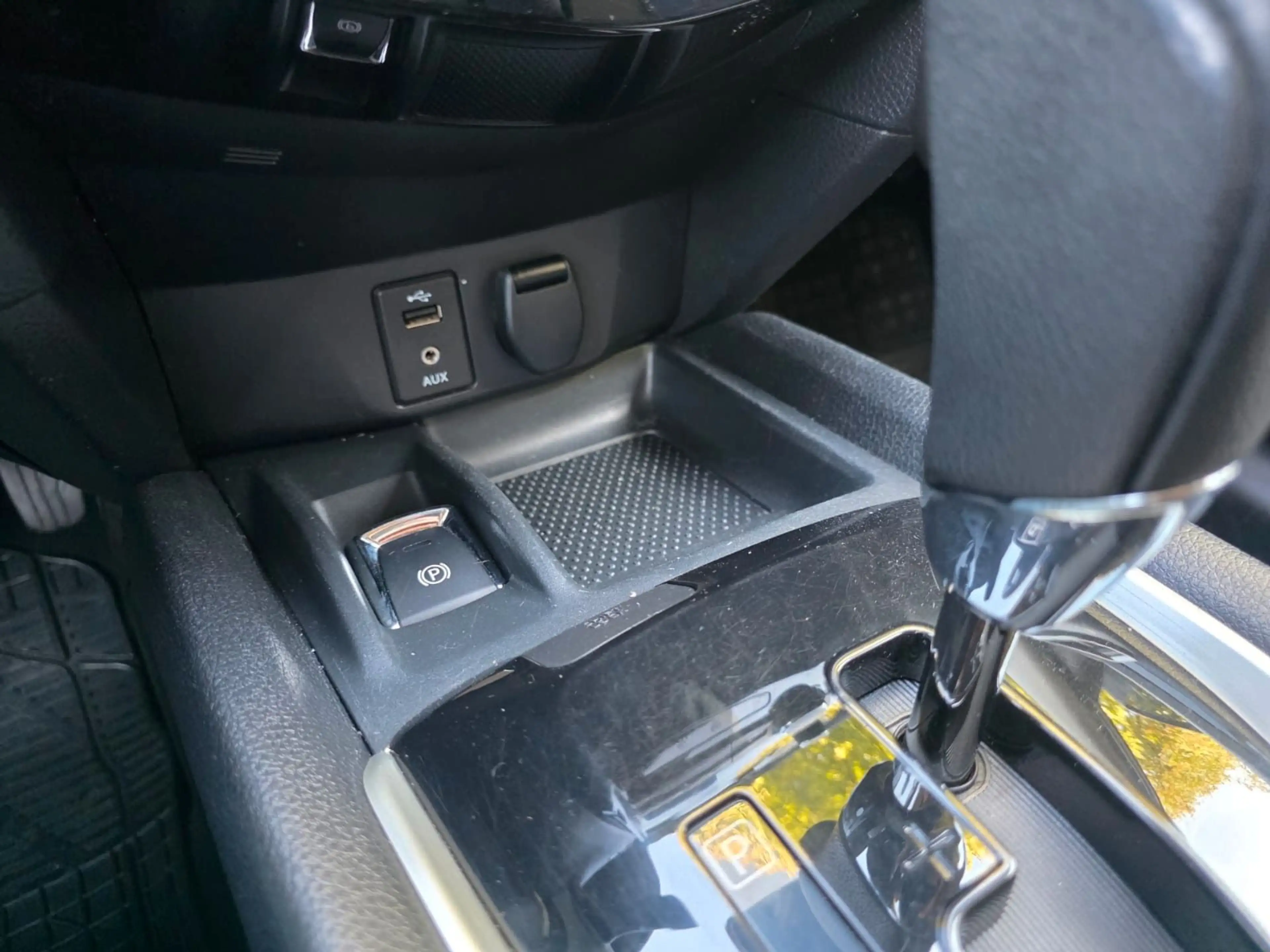 Nissan X-Trail Tekna Voll*7-Sitzer*Leder*Pano*Kl.Go*360 — photo 6