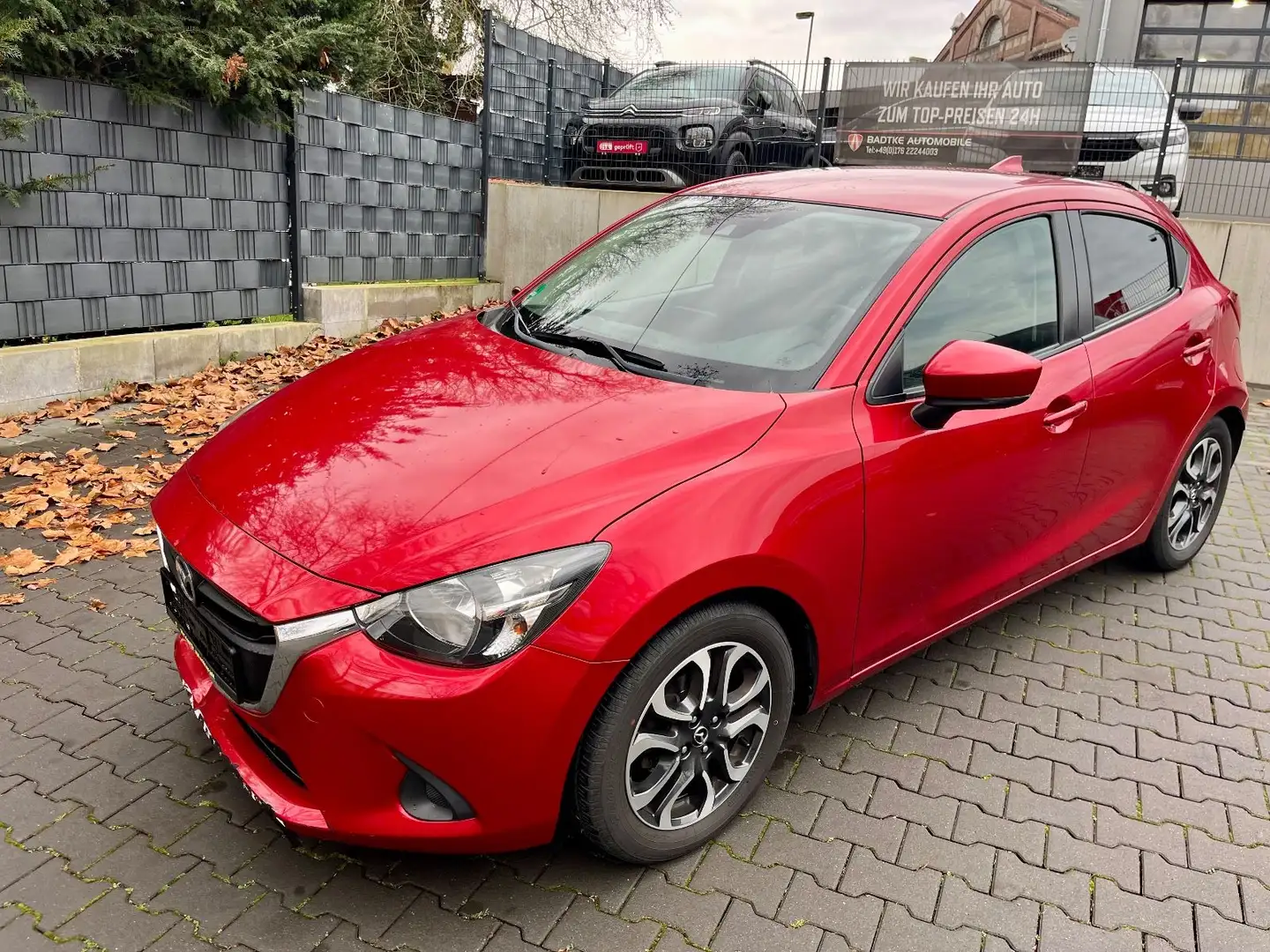 Mazda 2 Lim. Kizoku Klima Navi !!! Optische Mängel !!! Rouge - 2