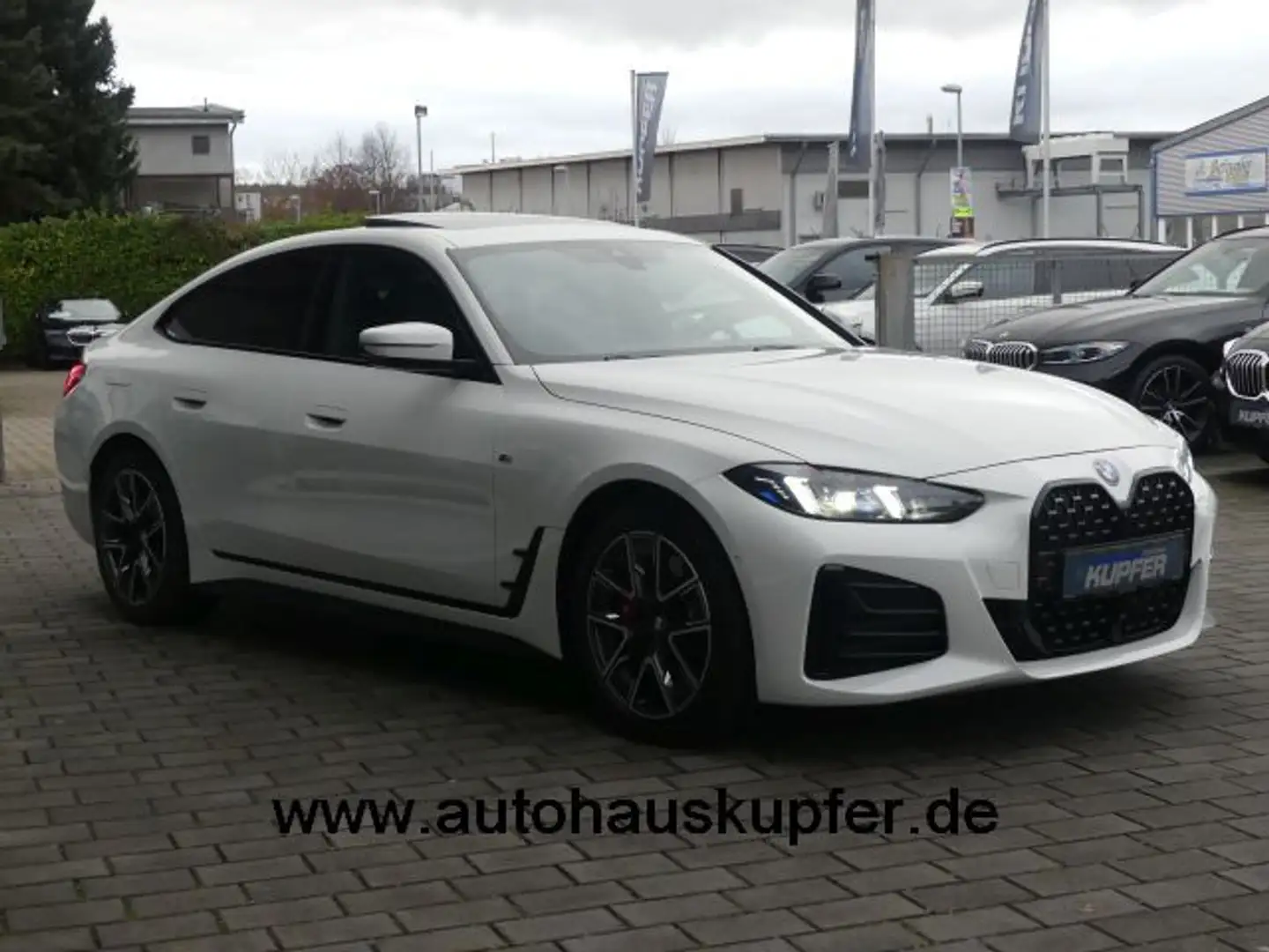 BMW 430 i xDrive M Sportp. PRO ACC*SD°AHK Weiß - 2