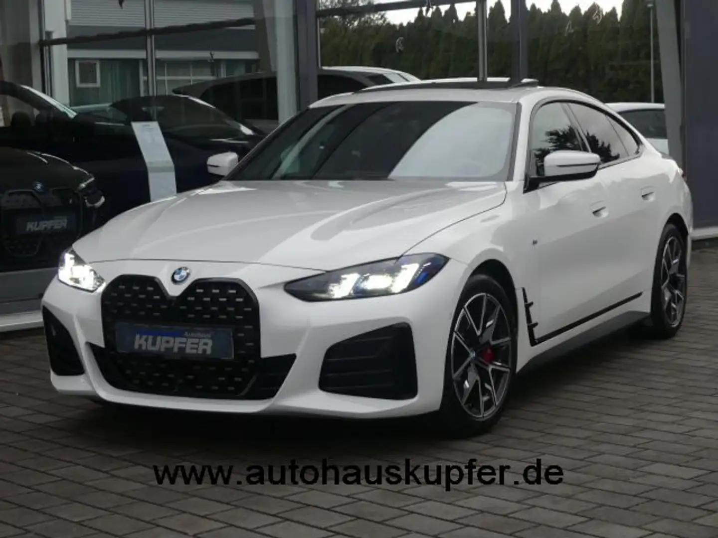 BMW 430 i xDrive M Sportp. PRO ACC*SD°AHK Weiß - 1