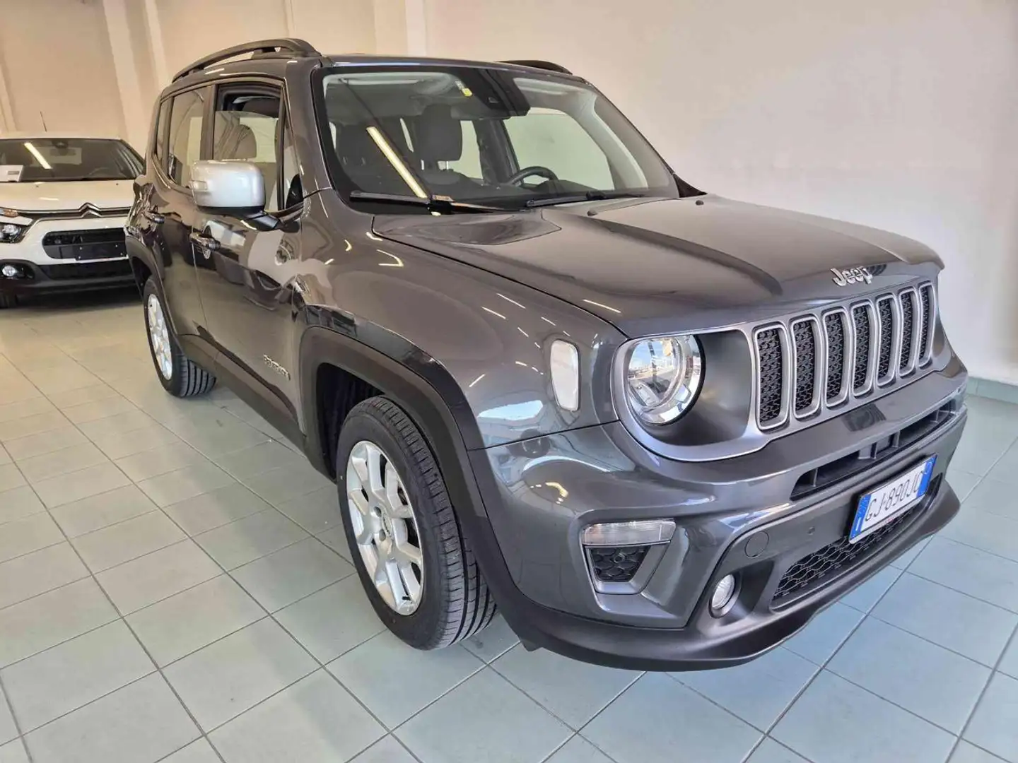 Jeep Renegade 1.6 Mjt 130 CV Limited Grau - 1