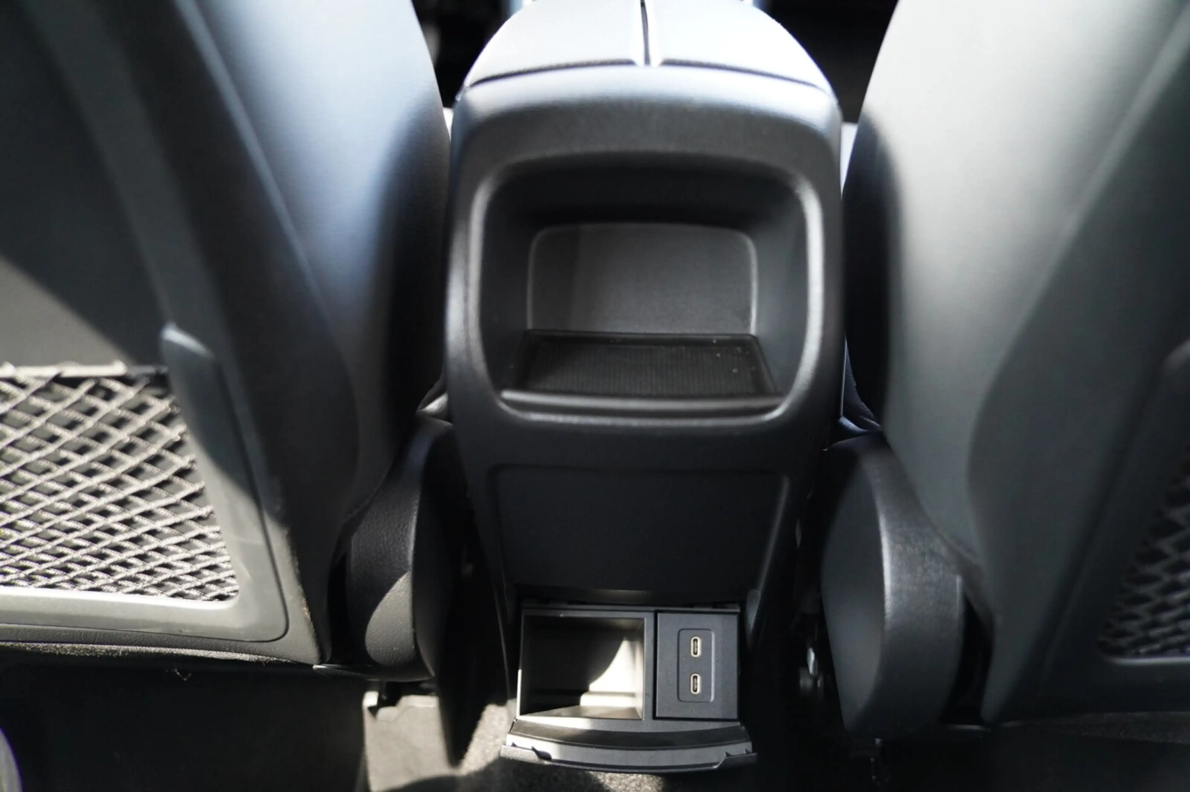 Mercedes-Benz GLA 180 GLA 180 Progressive — photo 27