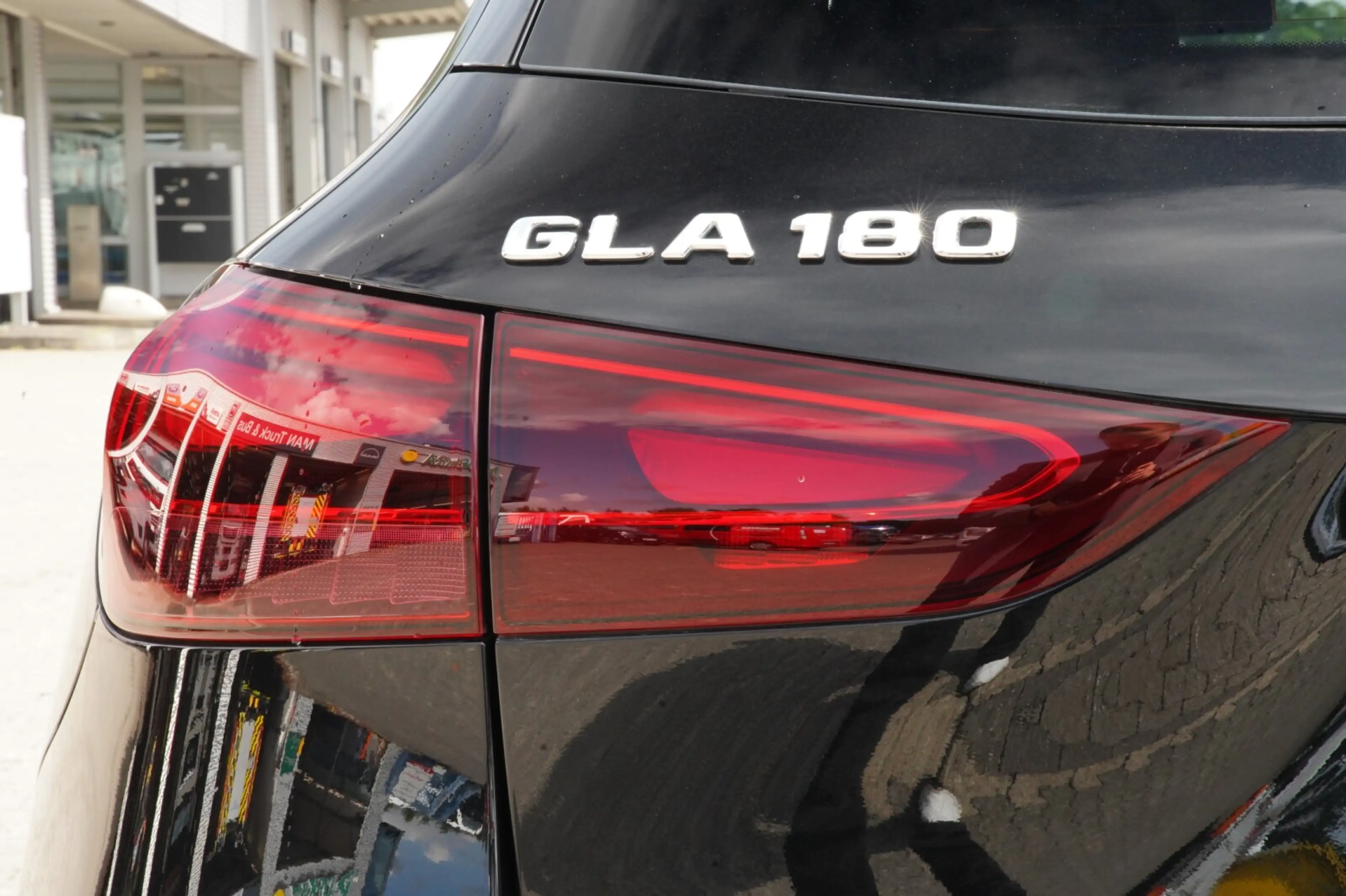 Mercedes-Benz GLA 180 GLA 180 Progressive — photo 21