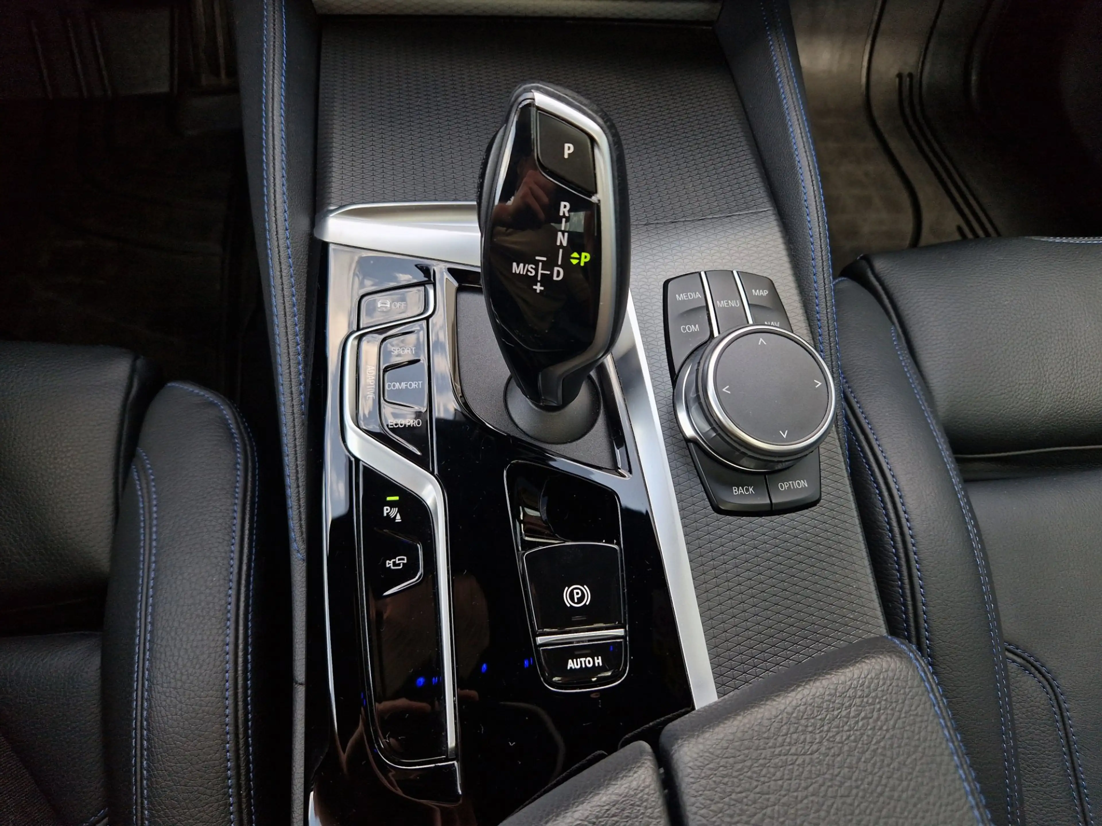 BMW 540 d xDrive — photo 12