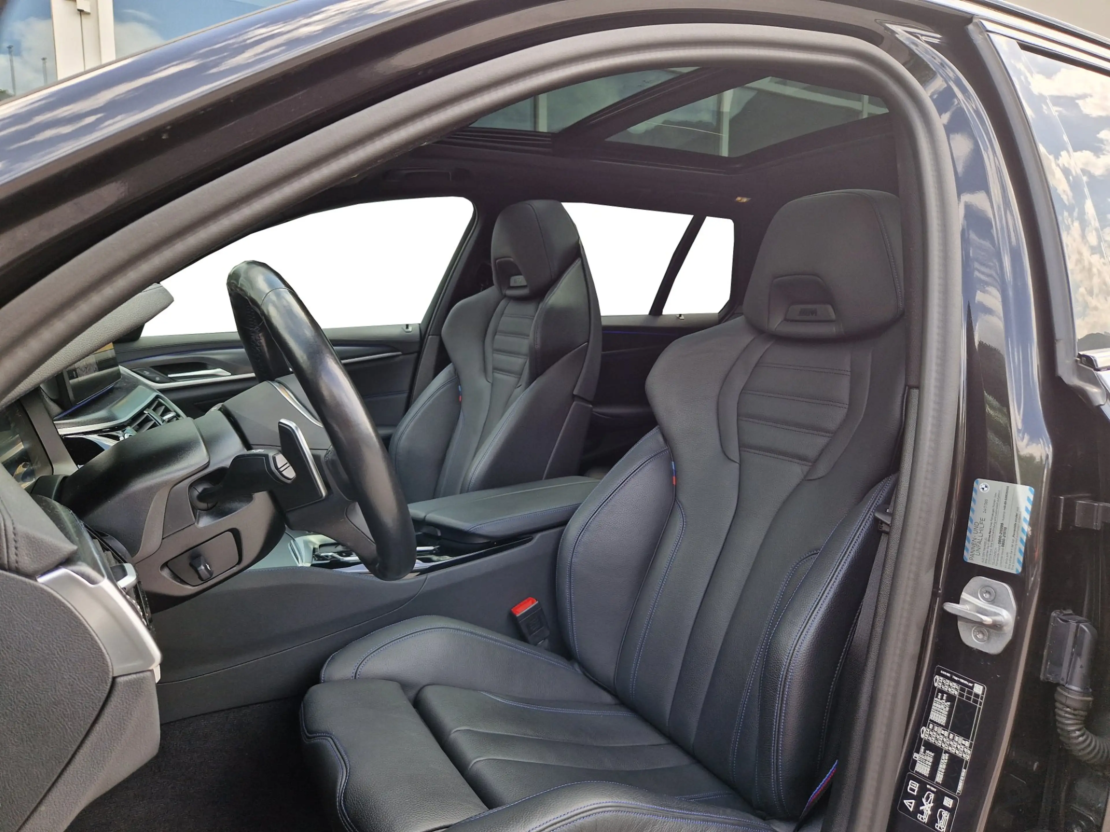 BMW 540 d xDrive — photo 6