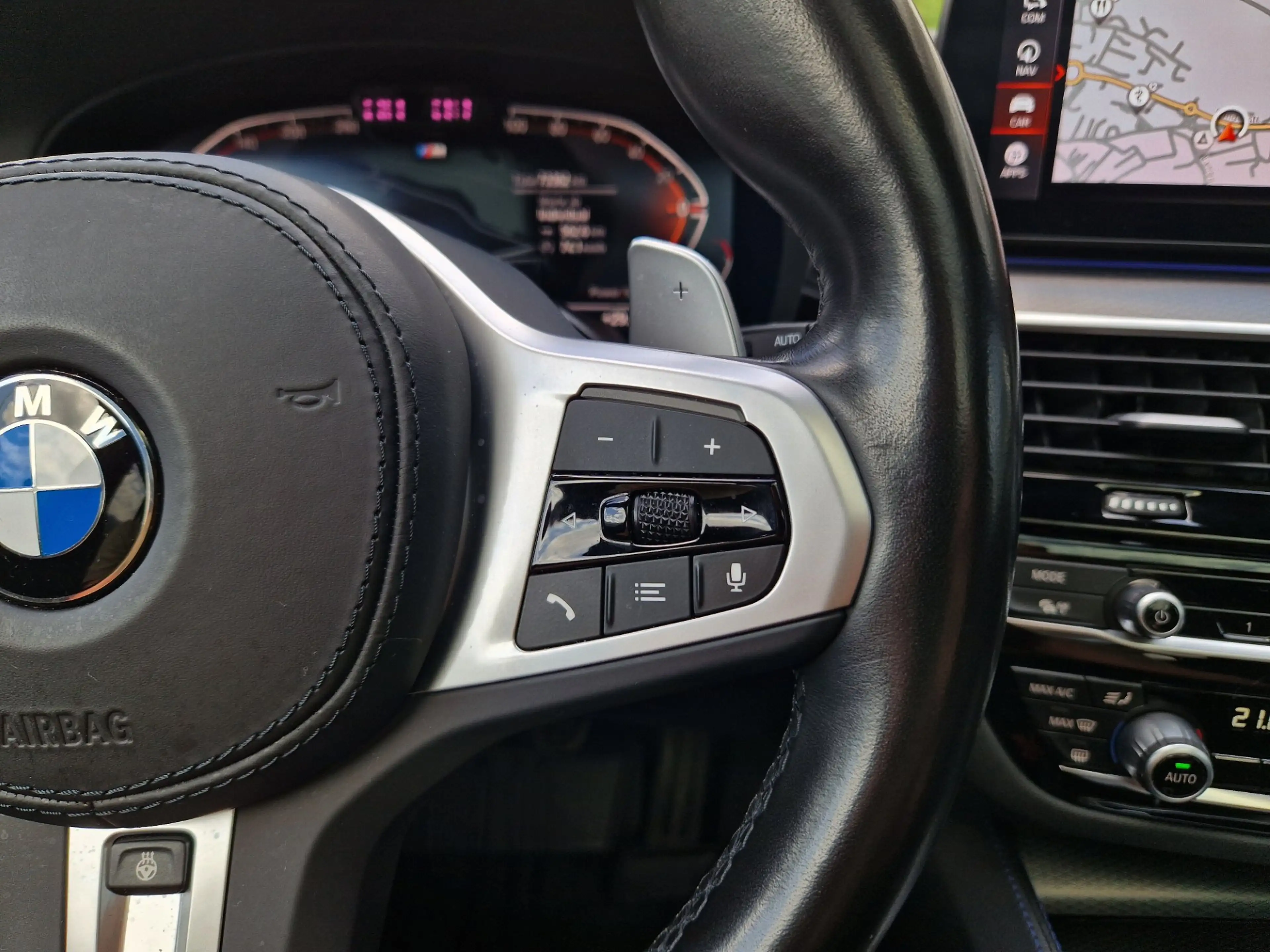 BMW 540 d xDrive — photo 8