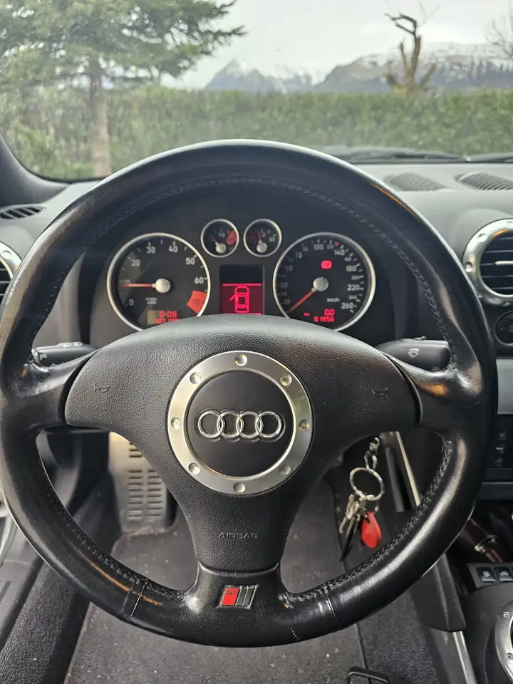 Audi TT 1.8t, foto 4